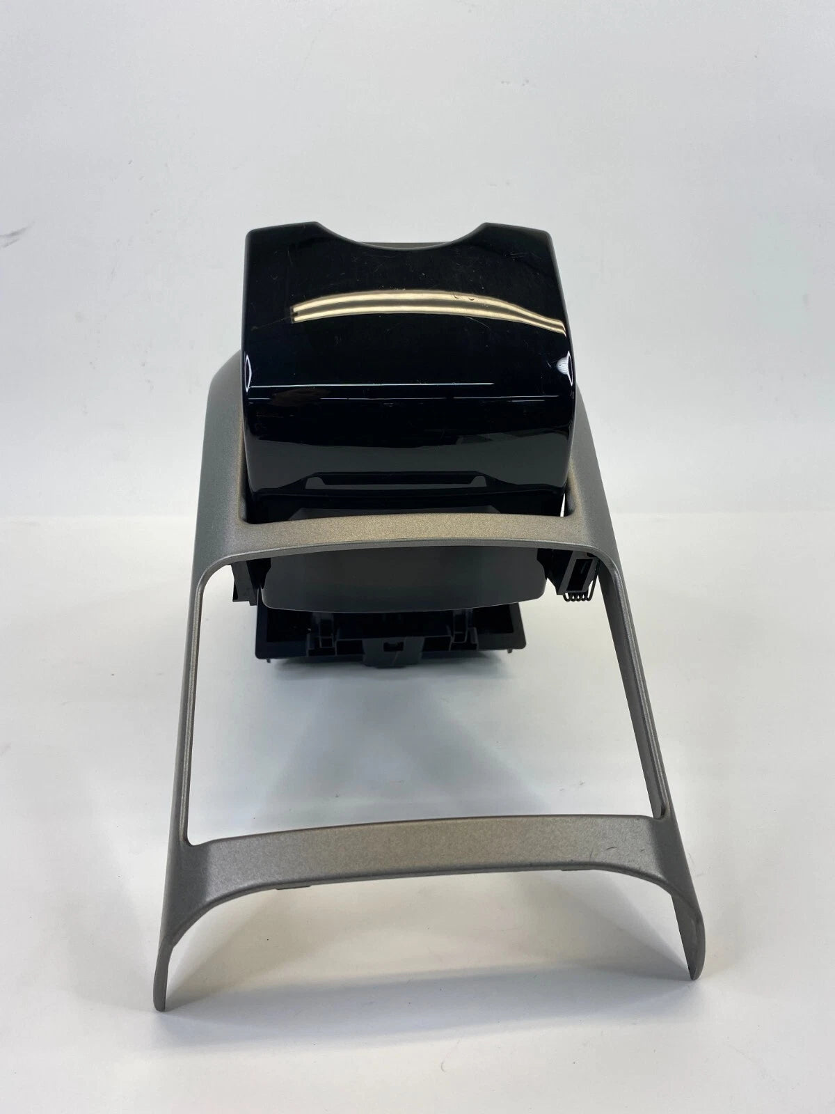 2004-2009 TOYOTA PRIUS FRONT CENTER CONSOLE CUP HOLDER W/ TRIM 1A8C1-009G OEM