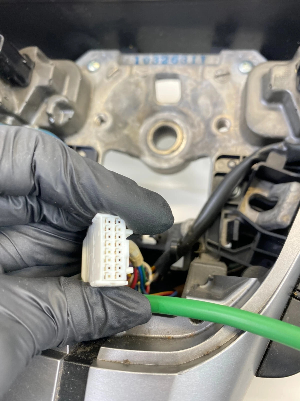 2007-2012 MAZDA CX-7 CX7 DRIVER STEERING WHEEL W/ CRUISE CONTROL SWITCHES OEM