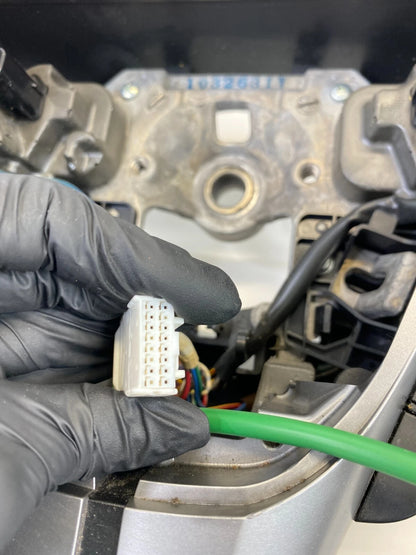 2007-2012 MAZDA CX-7 CX7 DRIVER STEERING WHEEL W/ CRUISE CONTROL SWITCHES OEM