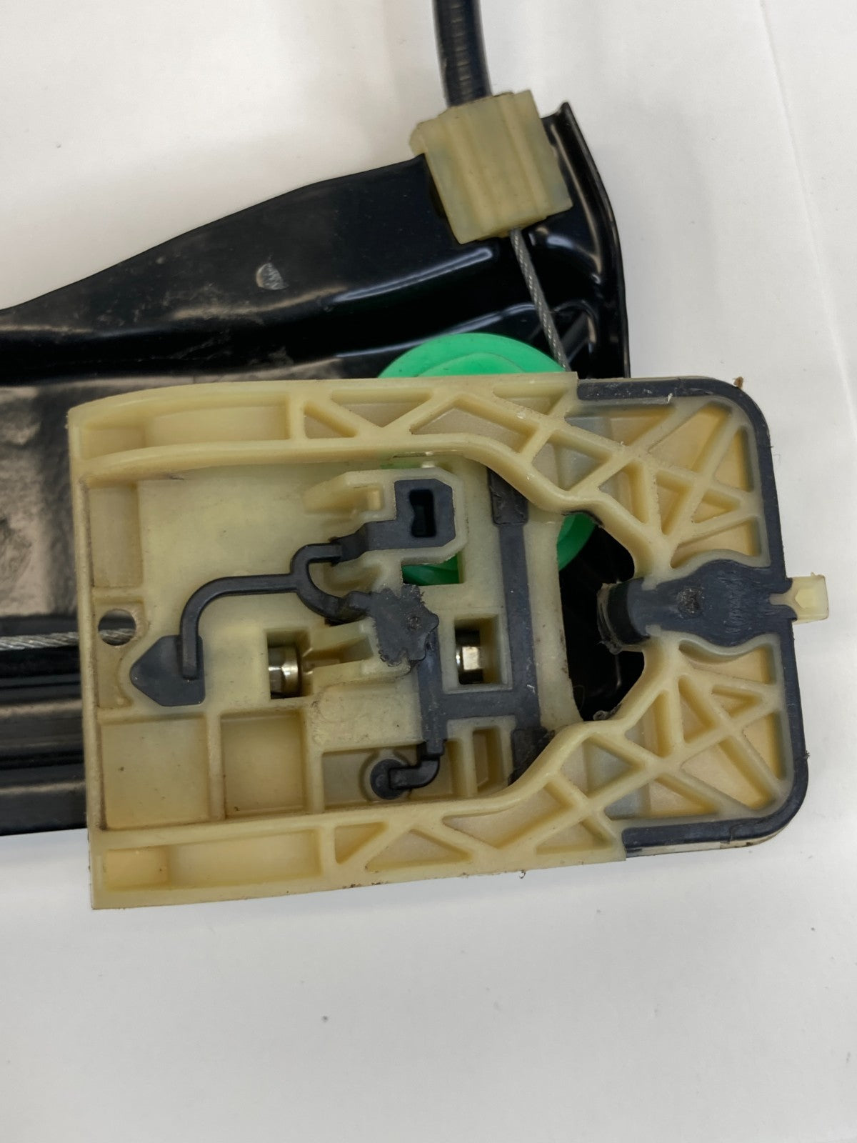 2013-2018 Ford C-MAX Front Left Side Door Window Regulator W/ Motor OEM