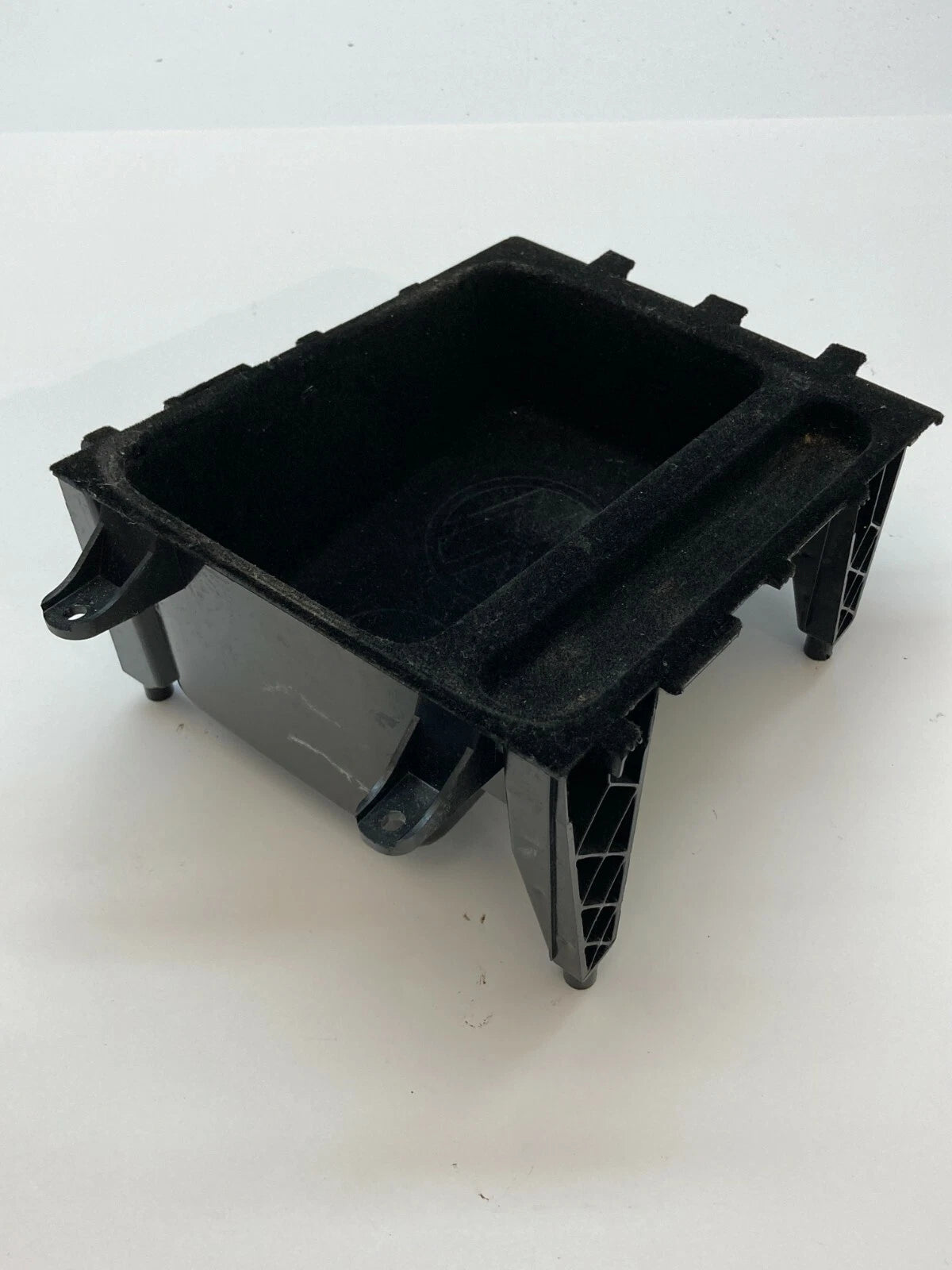 06 07 VOLKSWAGEN PASSAT CENTER CONSOLE TRAY STORAGE COMPARTMENT 3C0858331B OEM