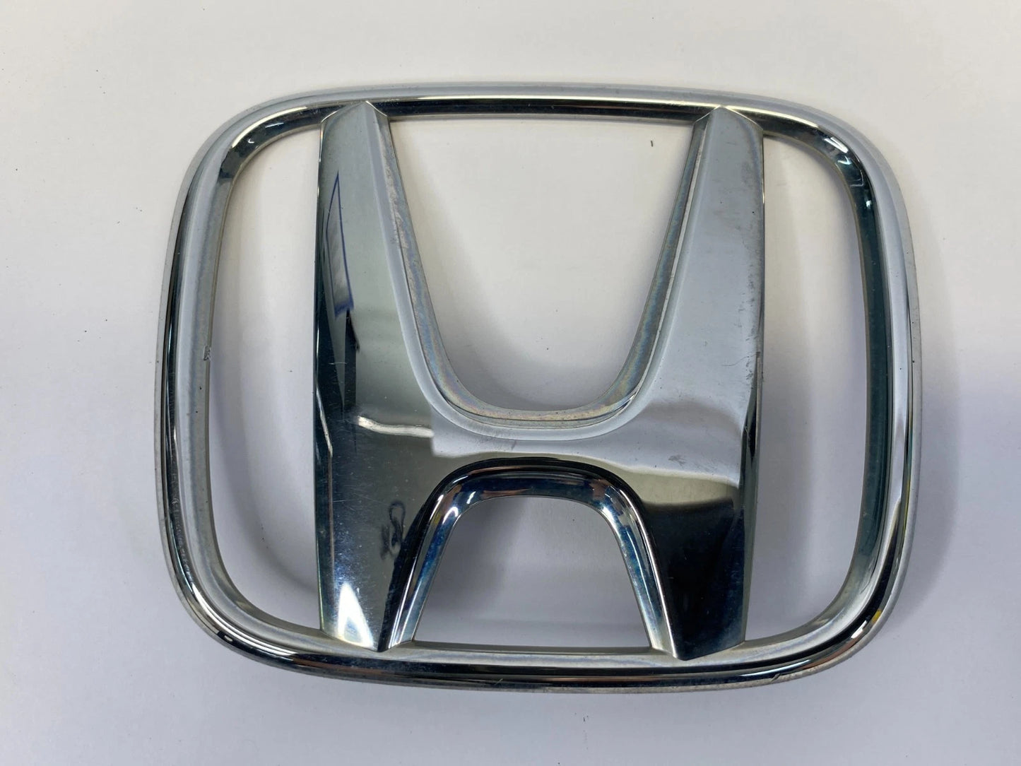2005-2010 HONDA ODYSSEY REAR LOGO MARK EMBLEM BADGE 75701-SHJ-A000 OEM FACTORY