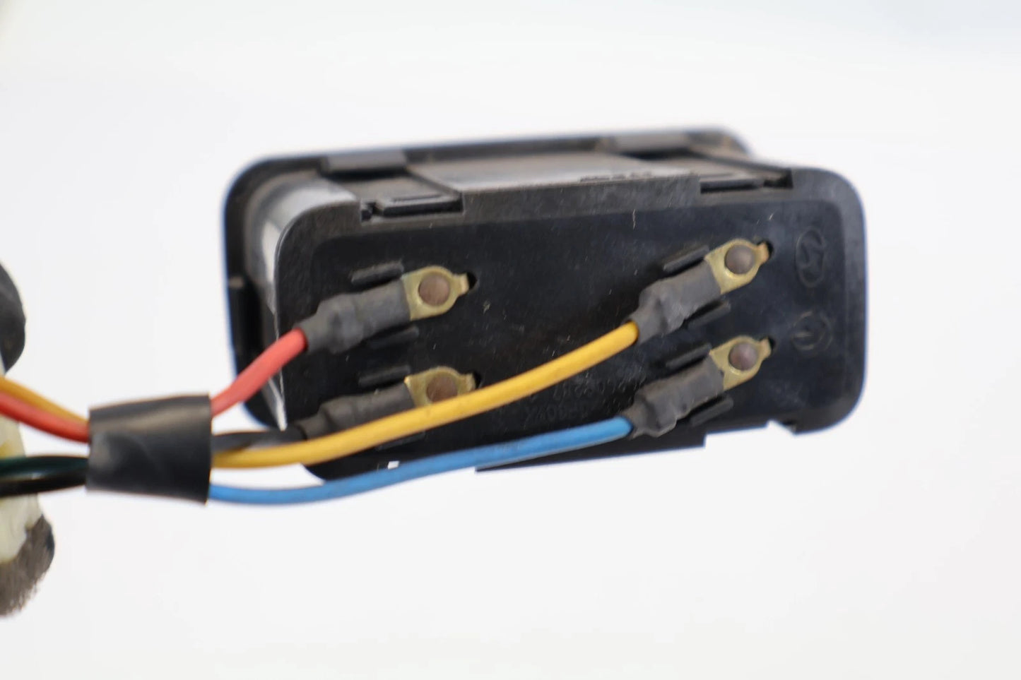 2011-2014 HYUNDAI SONATA SEDAN FUEL DOOR & TRUNK OPEN RELEASE SWITCH OEM