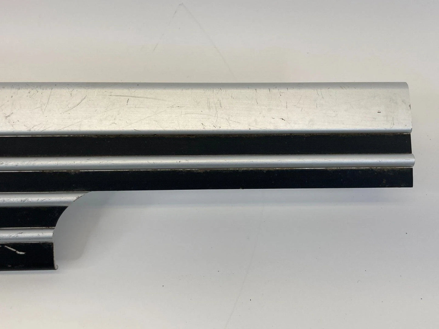 03-07 LAND ROVER RANGE ROVER FRONT RIGHT SIDE DOOR TRIM STEP SILL SCUFF PLATE