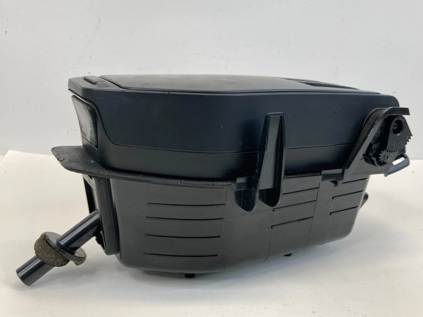 04-07 BMW 530I 06 07 530XI CENTER CONSOLE ARMREST TRAY COMPARTMENT 51167112395