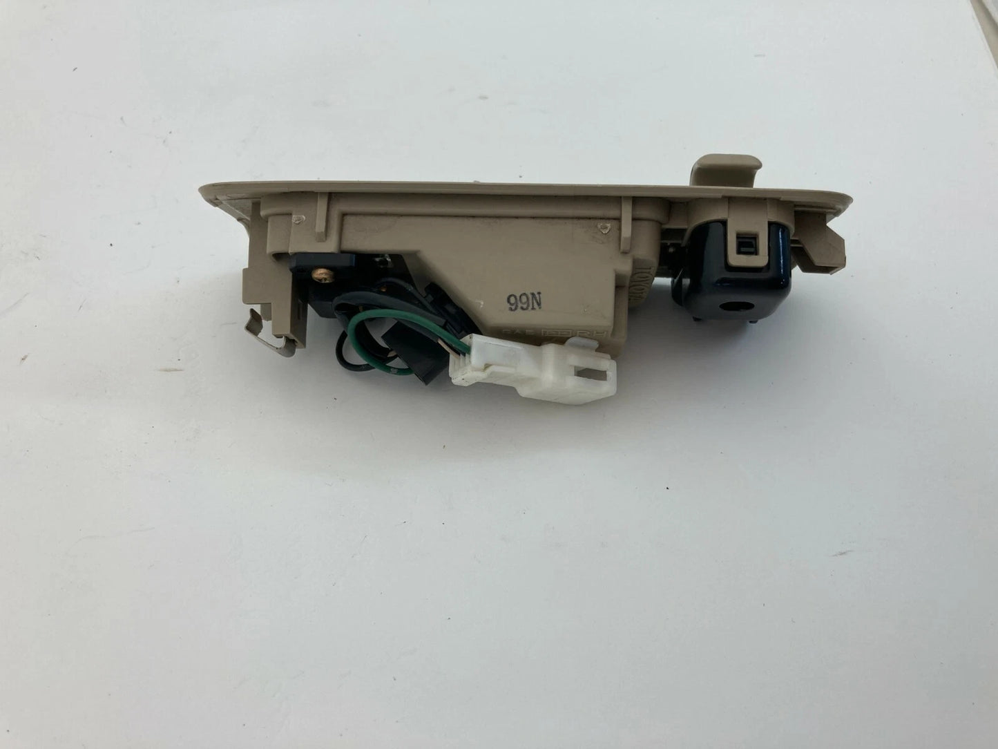 98-05 LEXUS GS300 98-00 GS400 REAR RIGHT SIDE OVERHEAD DOME LAMP OEM