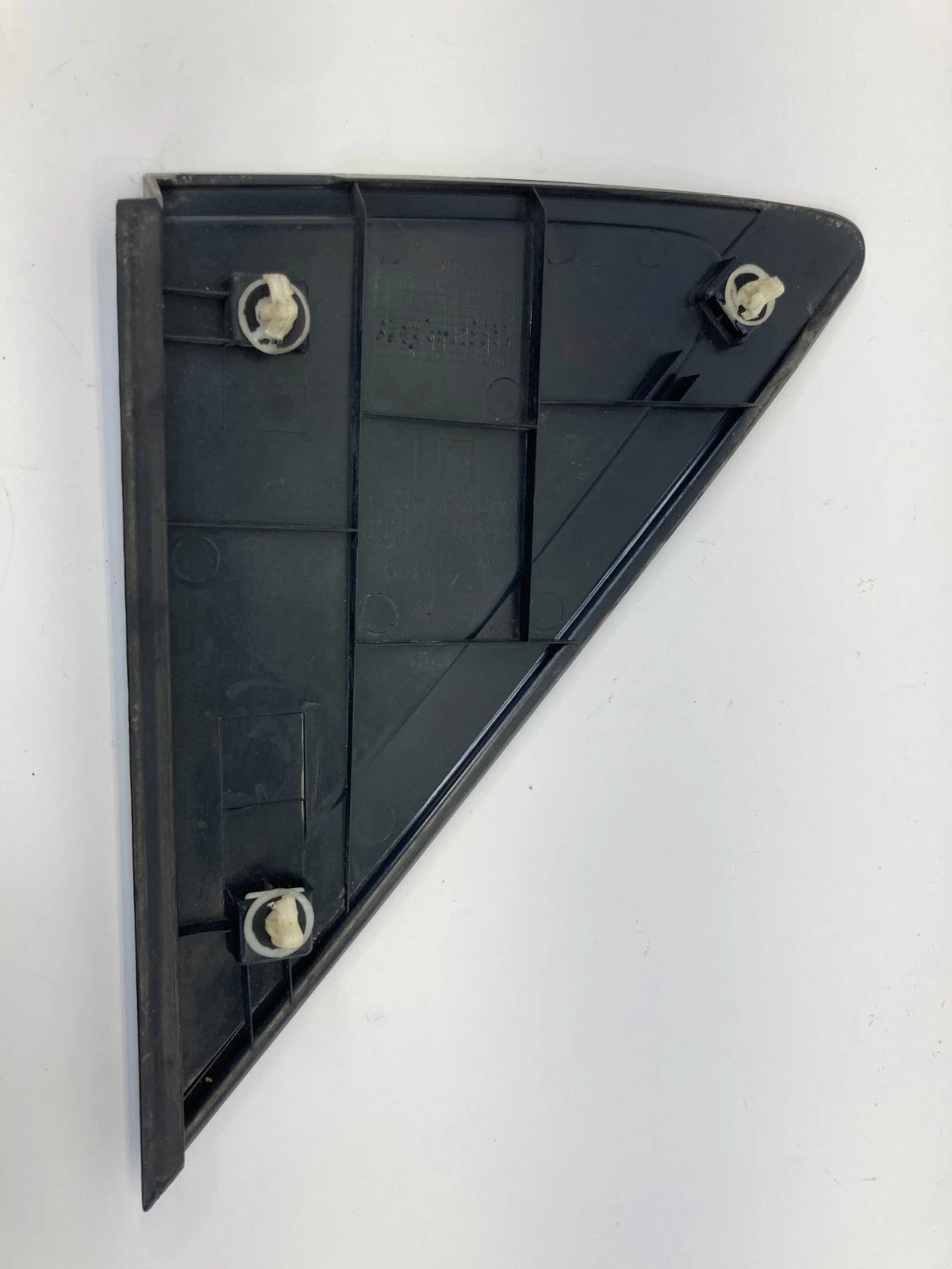 2012-2017 HYUNDAI ACCENT SEDAN LEFT QUARTER WINDOW TRIM MOLDING 87810-1R000