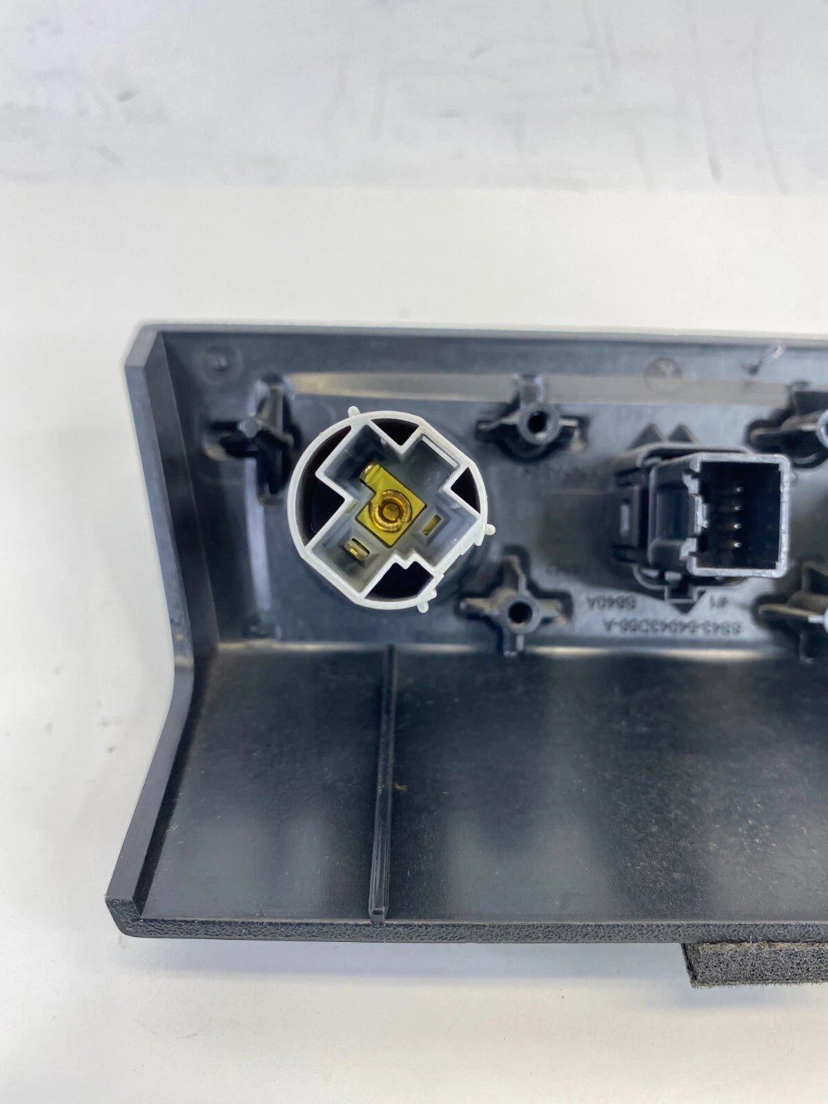 2008-2011 FORD FOCUS CENTER DASH DUAL POWER OUTLET 12V JACK PORT 8S43-54043D56-A