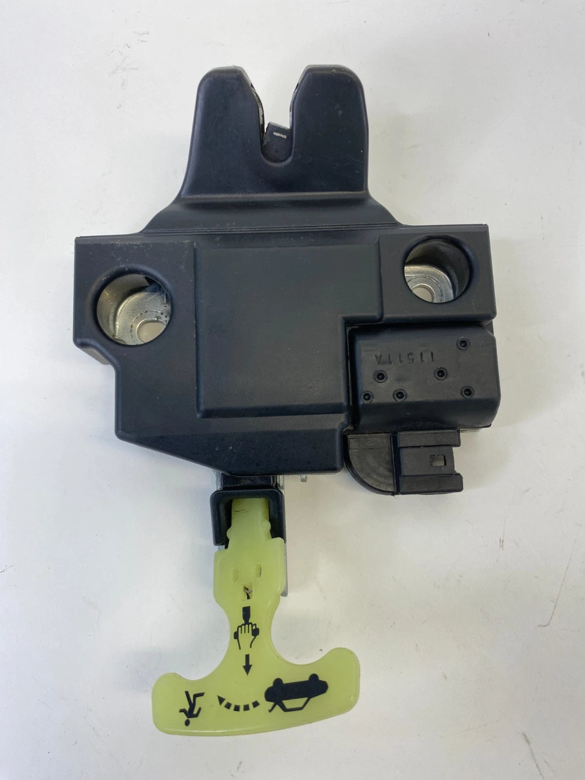 2010-2013 SUZUKI KIZASHI REAR TRUNK LID LOCK LATCH ACTUATOR ASSEMBLY OEM