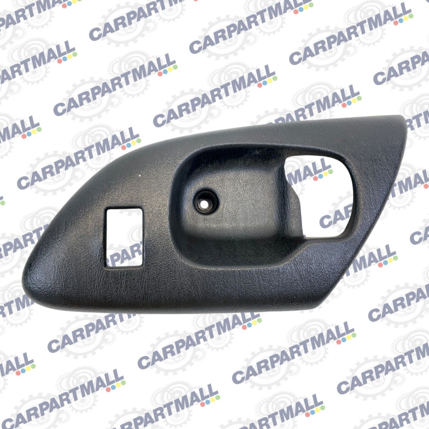 2001-2007 Chevrolet Monte Carlo Front Left Side Inner Door Handle Bezel 10441610