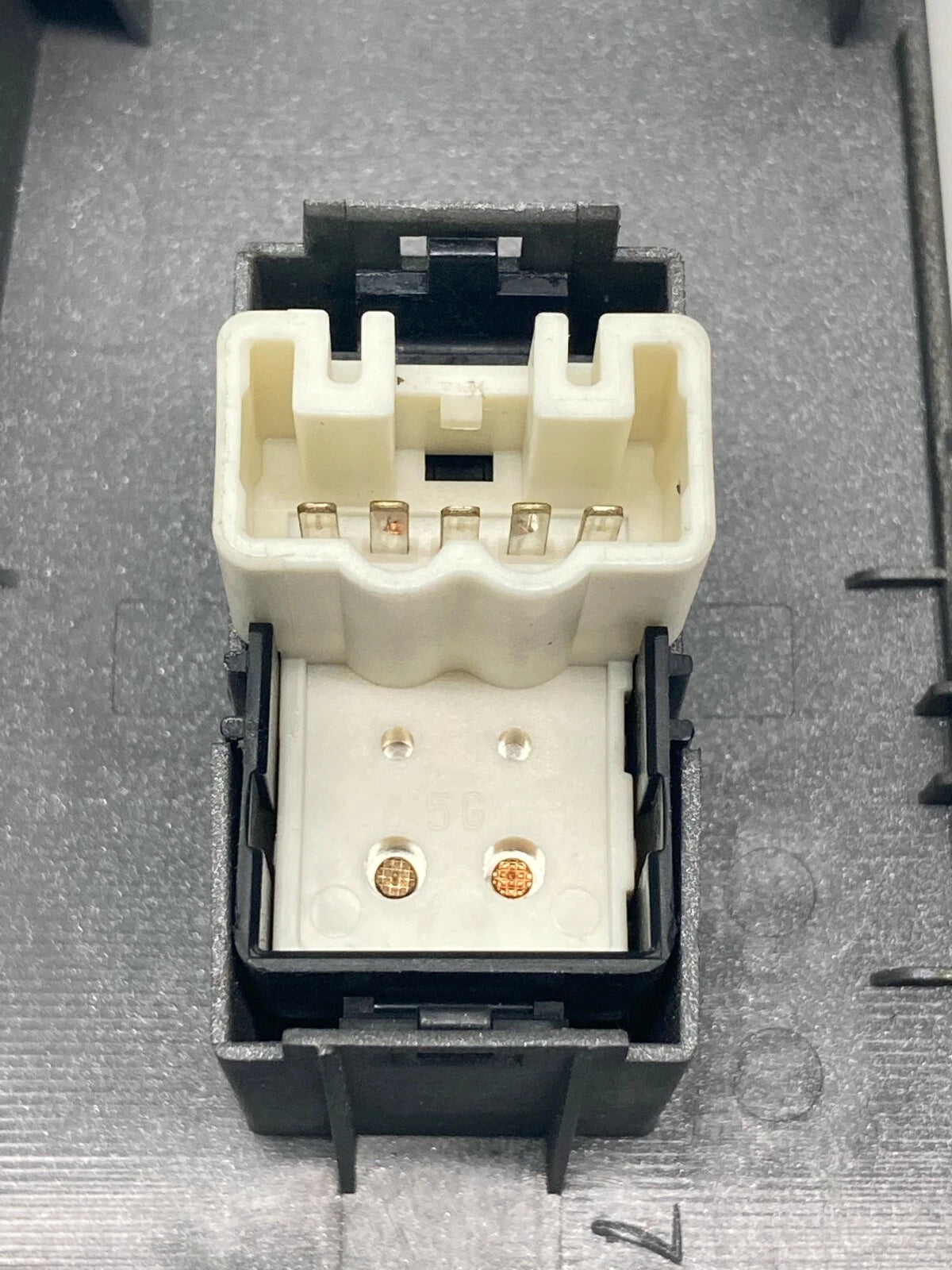 2004-2009 TOYOTA PRIUS REAR LEFT DOOR WINDOW CONTROL SWITCH COVER OEM 7427247050