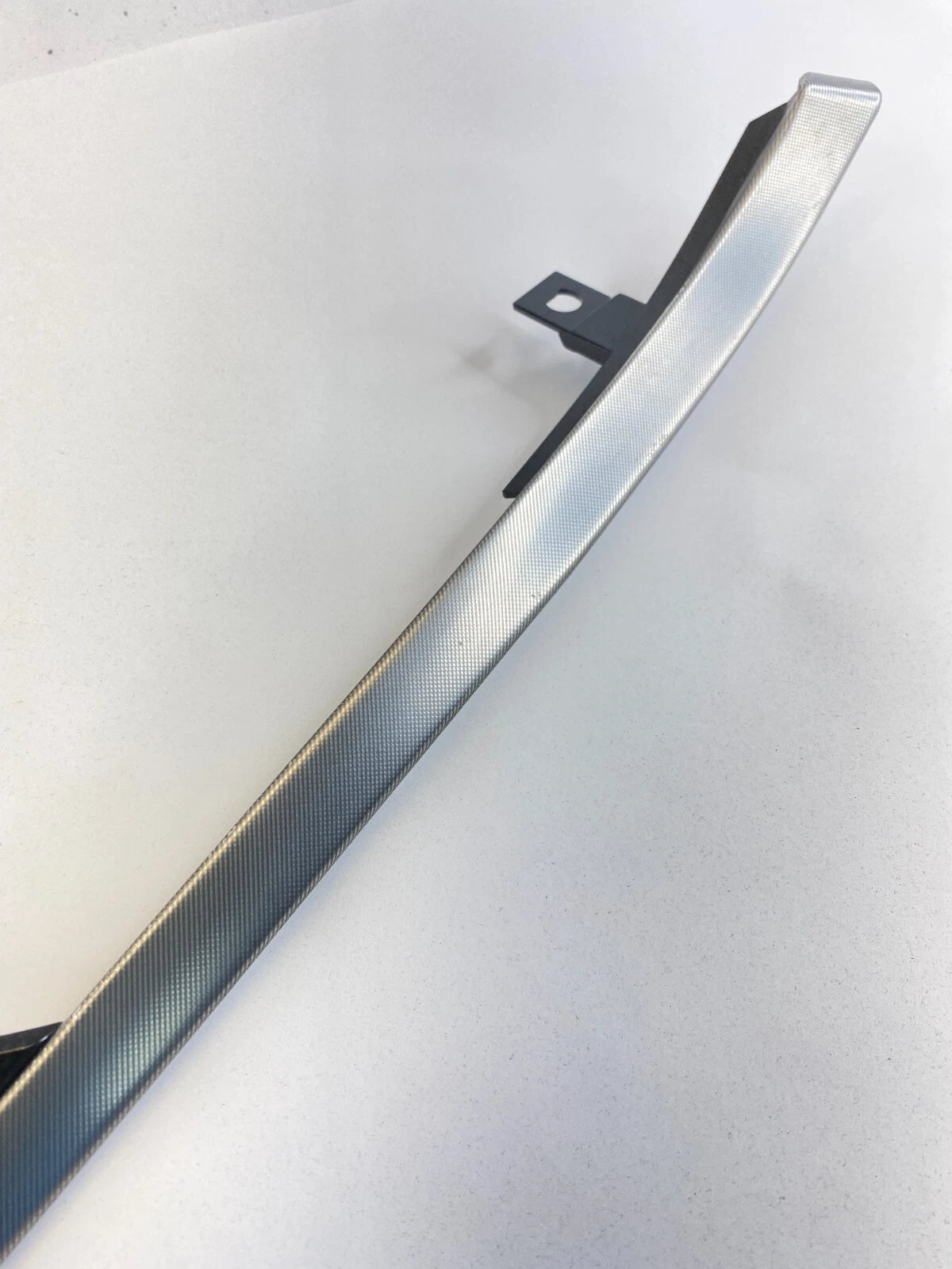 2004-2006 ACURA TL FRONT RIGHT PASSENGER DOOR PANEL TRIM MOLDING 83500-SEPA-A01