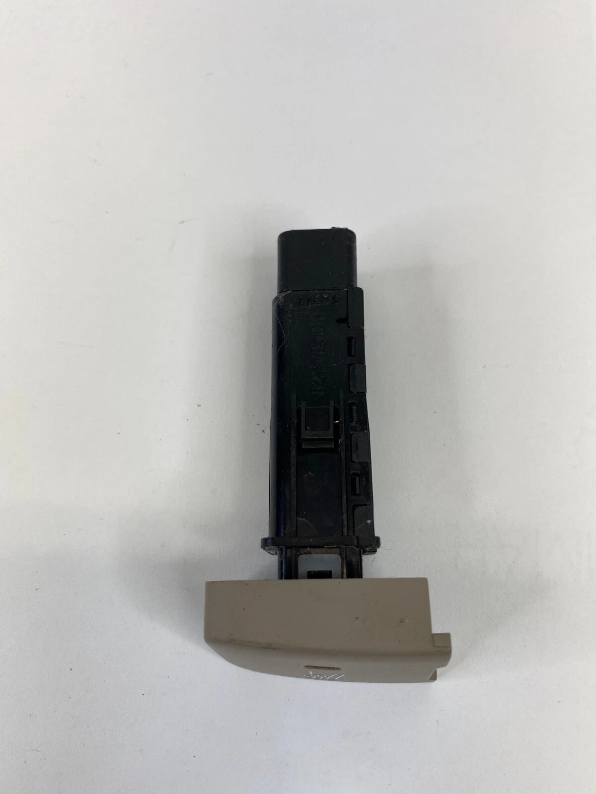 2005 06 07 08 09 2010 KIA SPORTAGE LEFT SIDE HEAT HEATER SEAT BUTTON SWITCH OEM