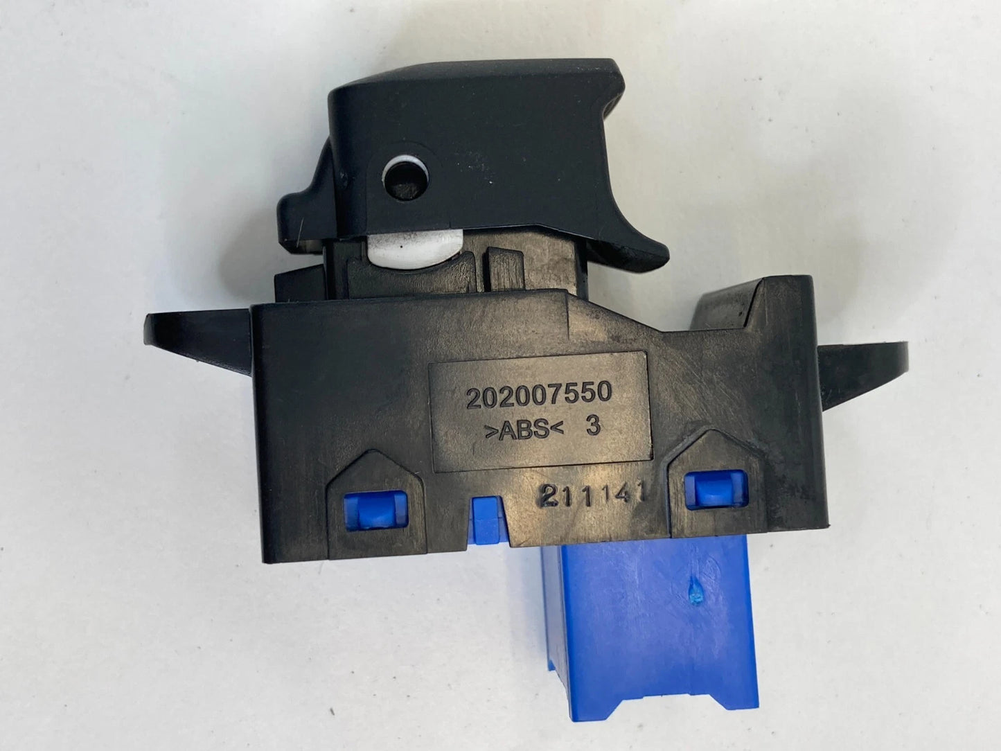 2012-2017 KIA RIO REAR LEFT SIDE DOOR POWER WINDOW CONTROL SWITCH 93580-1W000