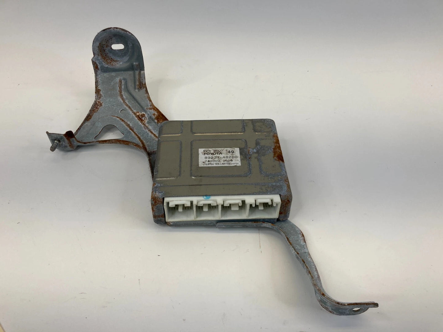 2006-2007 TOYOTA HIGHLANDER MULTIPLEX NETWORK CONTROL MODULE OEM 89221-48260
