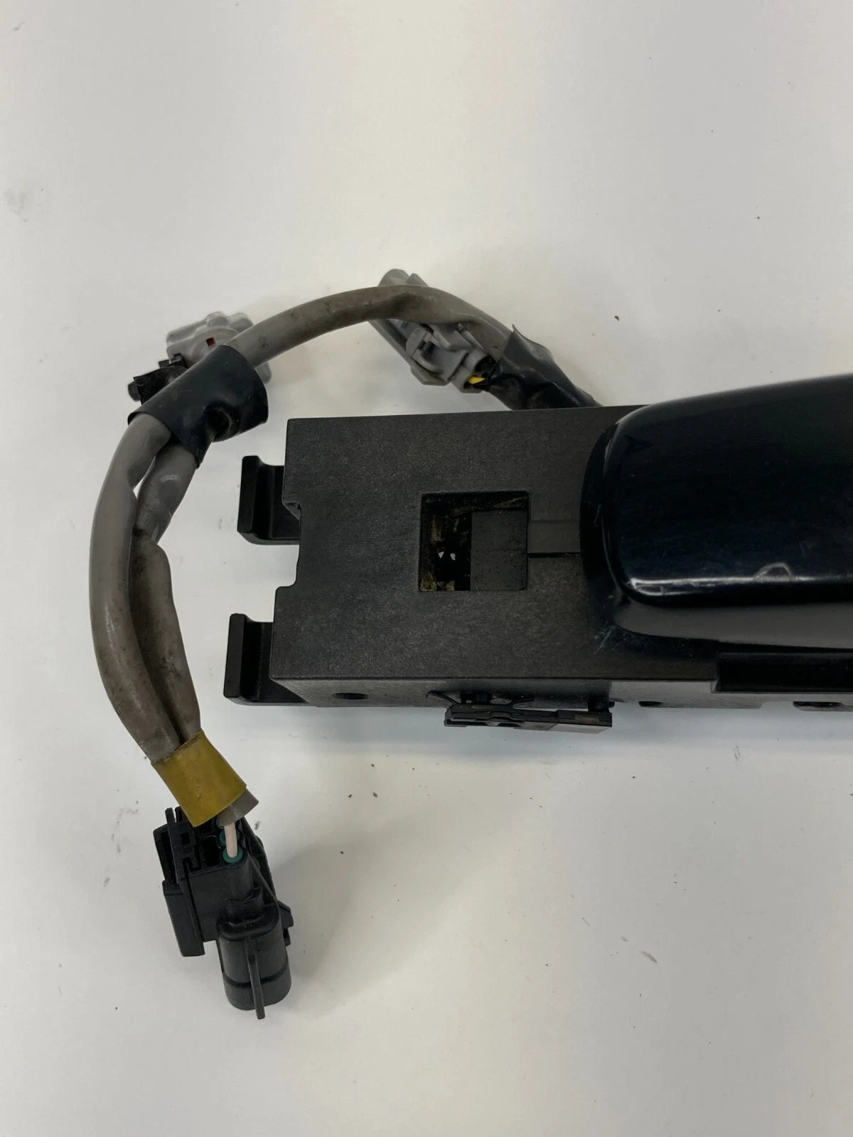 2008-2013 NISSAN ALTIMA COUPE FRONT RIGHT PASSENGER SIDE EXTERIOR DOOR HANDLE