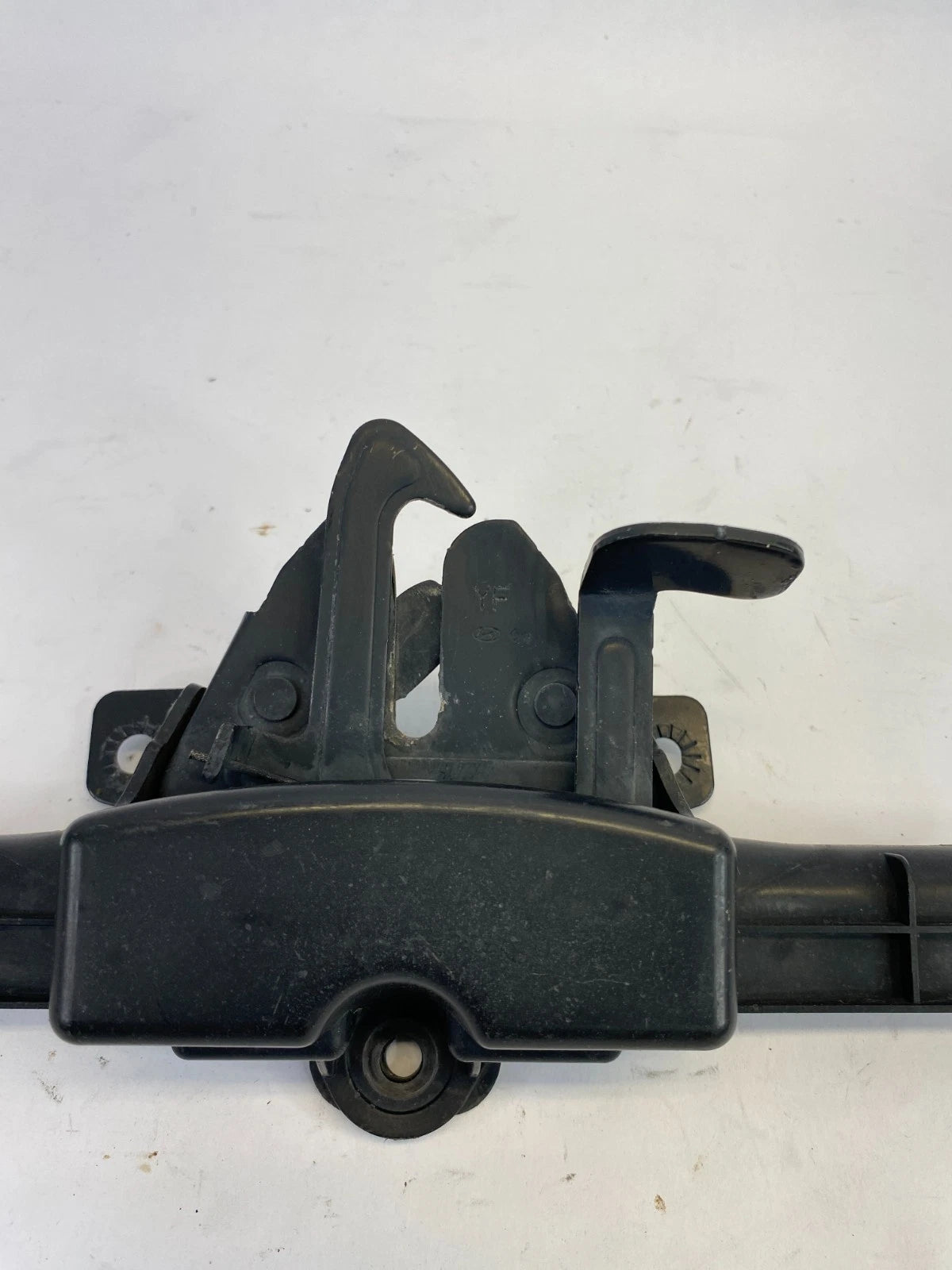 2011-2014 HYUNDAI SONATA FRONT HOOD LATCH LOCK CATCH ASSEMBLY OEM