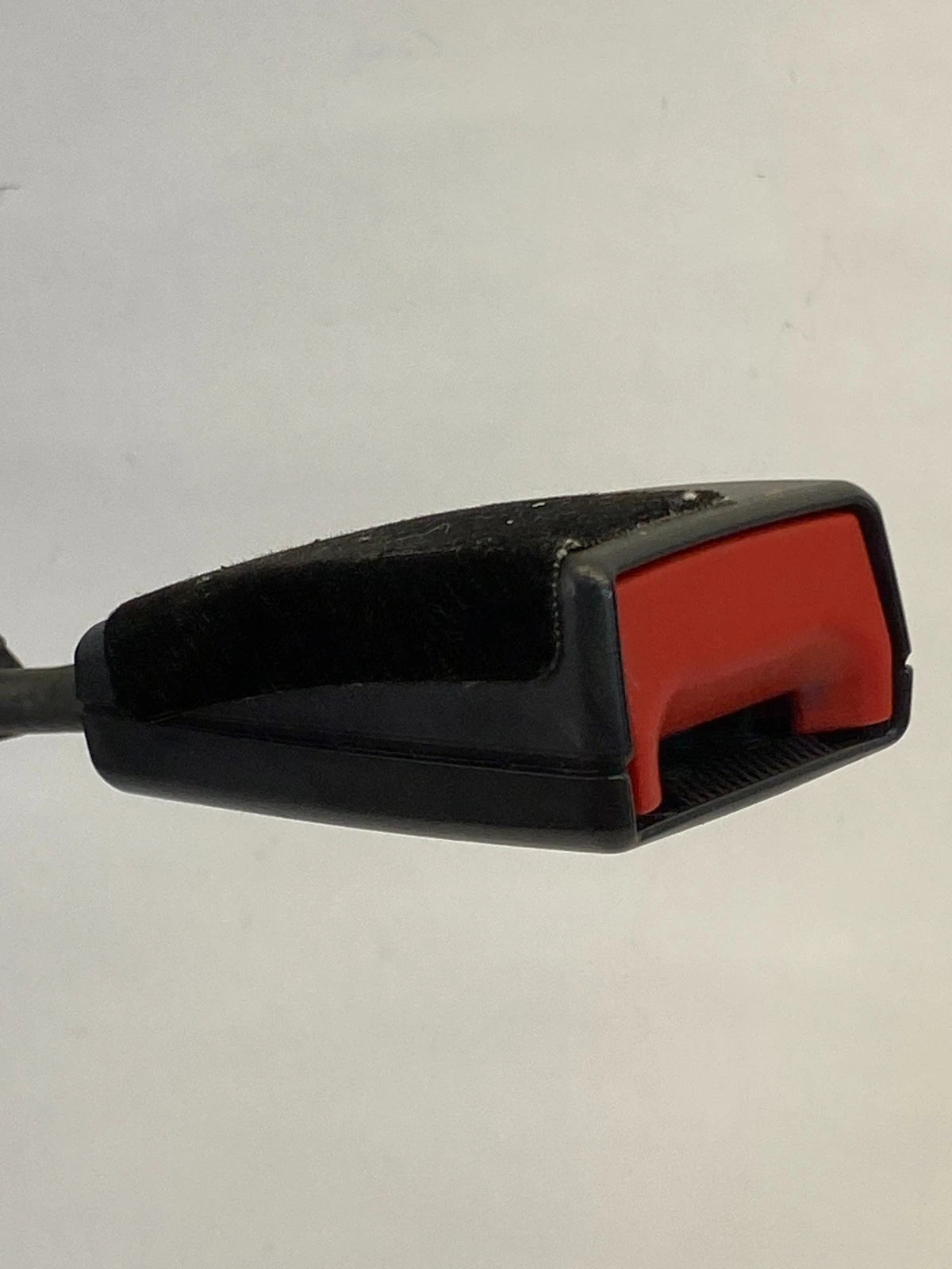 2013-2015 FORD ESCAPE SEAT BELT BUCKLE RECEIVER DRIVER LEFT CJ54-61209-A OEM
