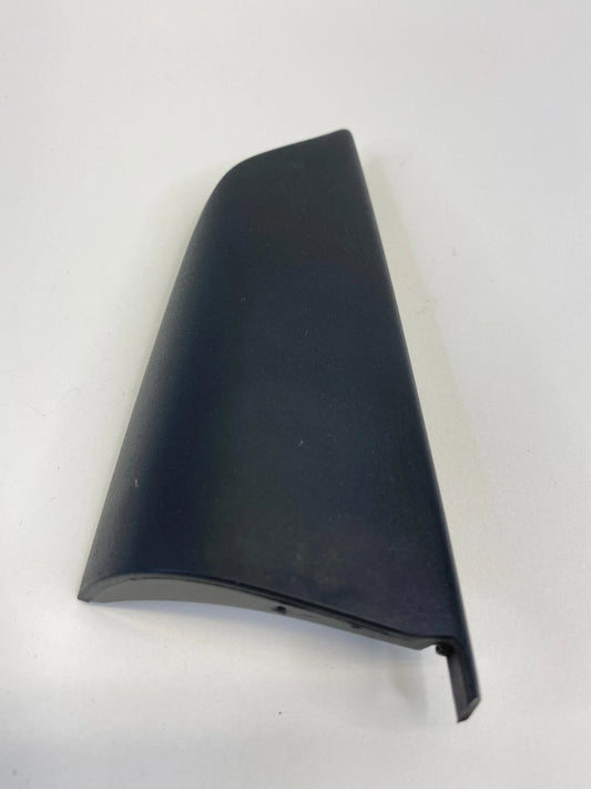 06-13 AUDI A3 FRONT RIGHT DOOR INTERIOR CORNER COVER TRIANGLE TRIM 8P4-857-506
