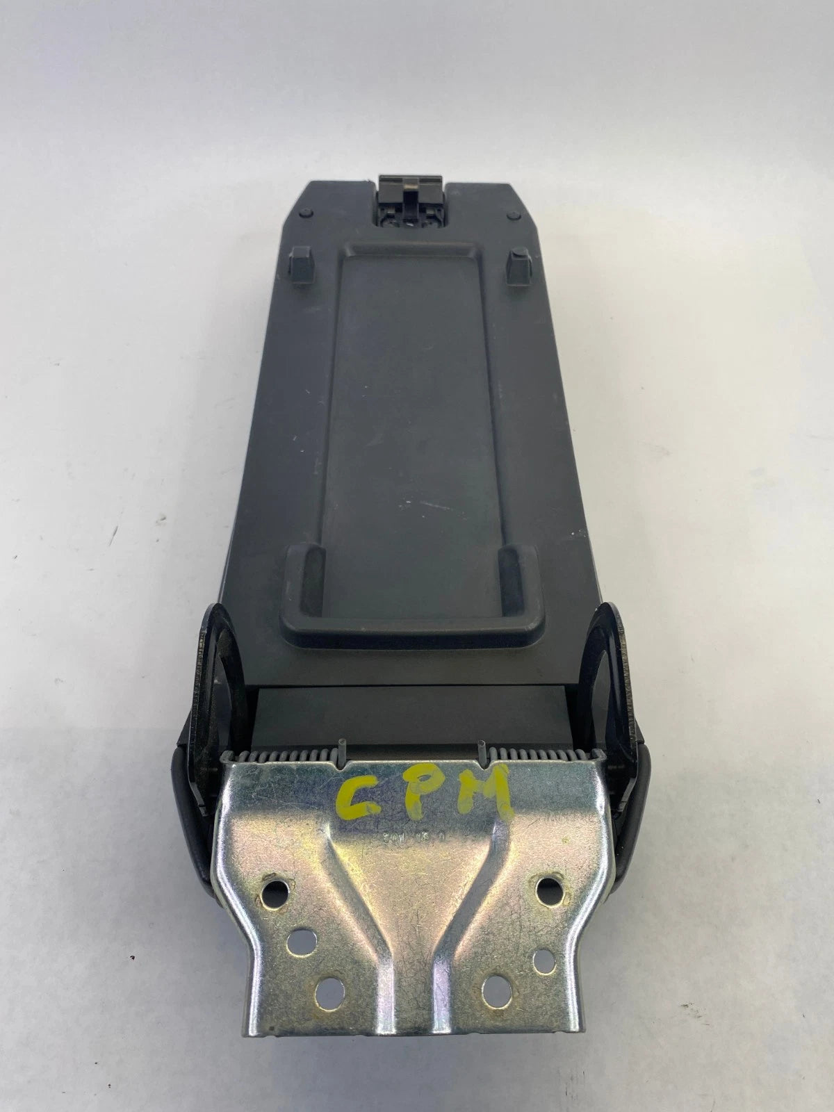2010-2015 CHEVROLET EQUINOX CENTER CONSOLE ARMREST STORAGE LID FRONT OEM FACTORY