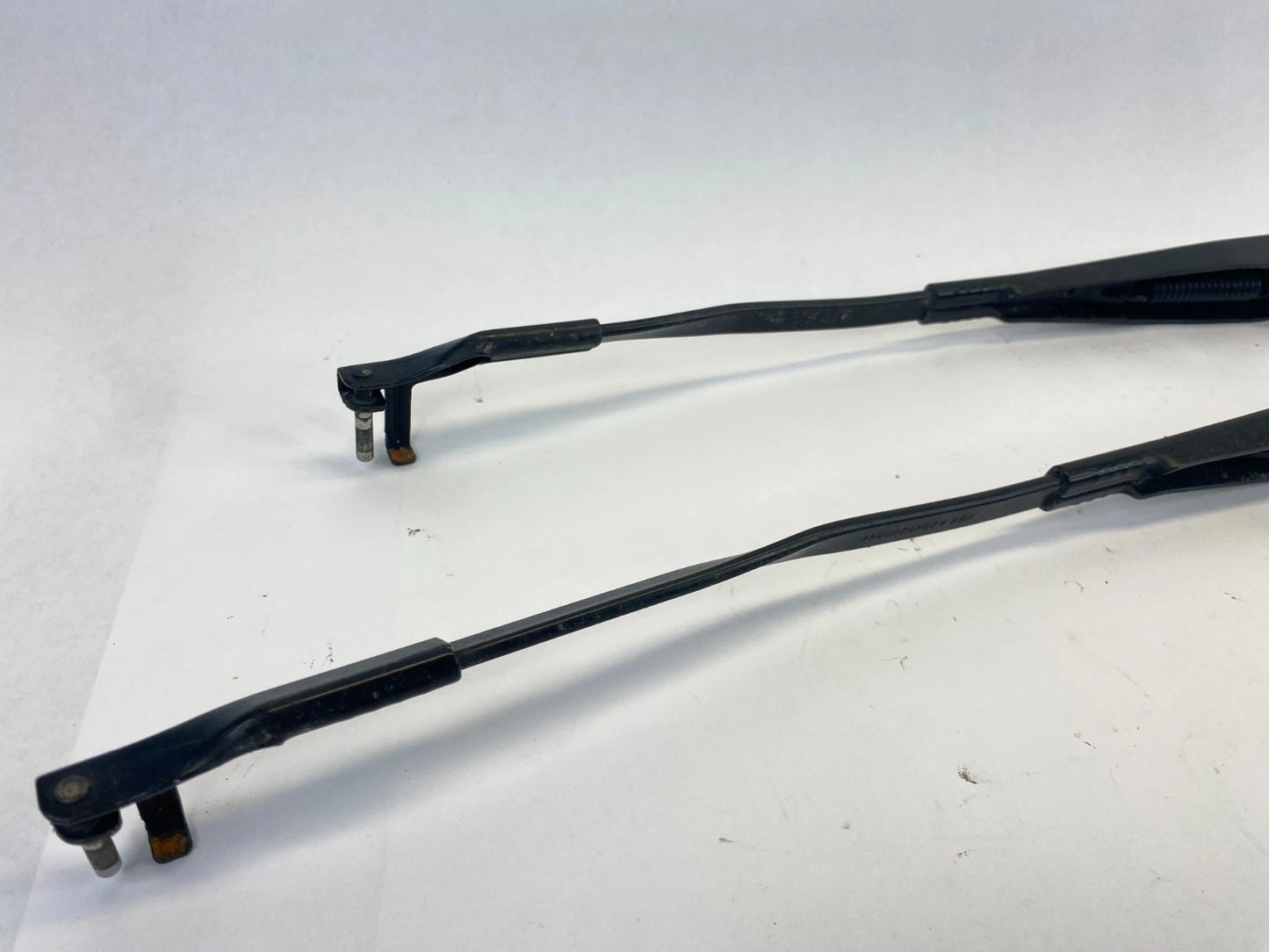 2010-2015 MERCEDES-BENZ GLK350 FRONT LEFT AND RIGHT WINDSHIELD WIPER ARM OEM