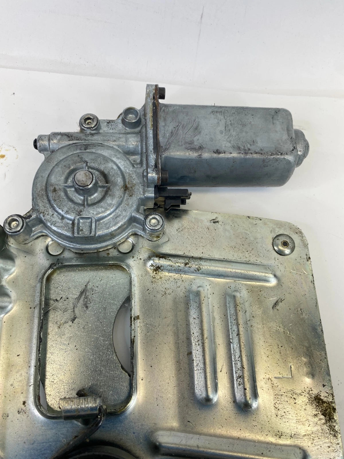 1994-2004 CHEVY S10 BLAZER SONOMA FRONT LEFT DRIVER POWER WINDOW REGULATOR MOTOR