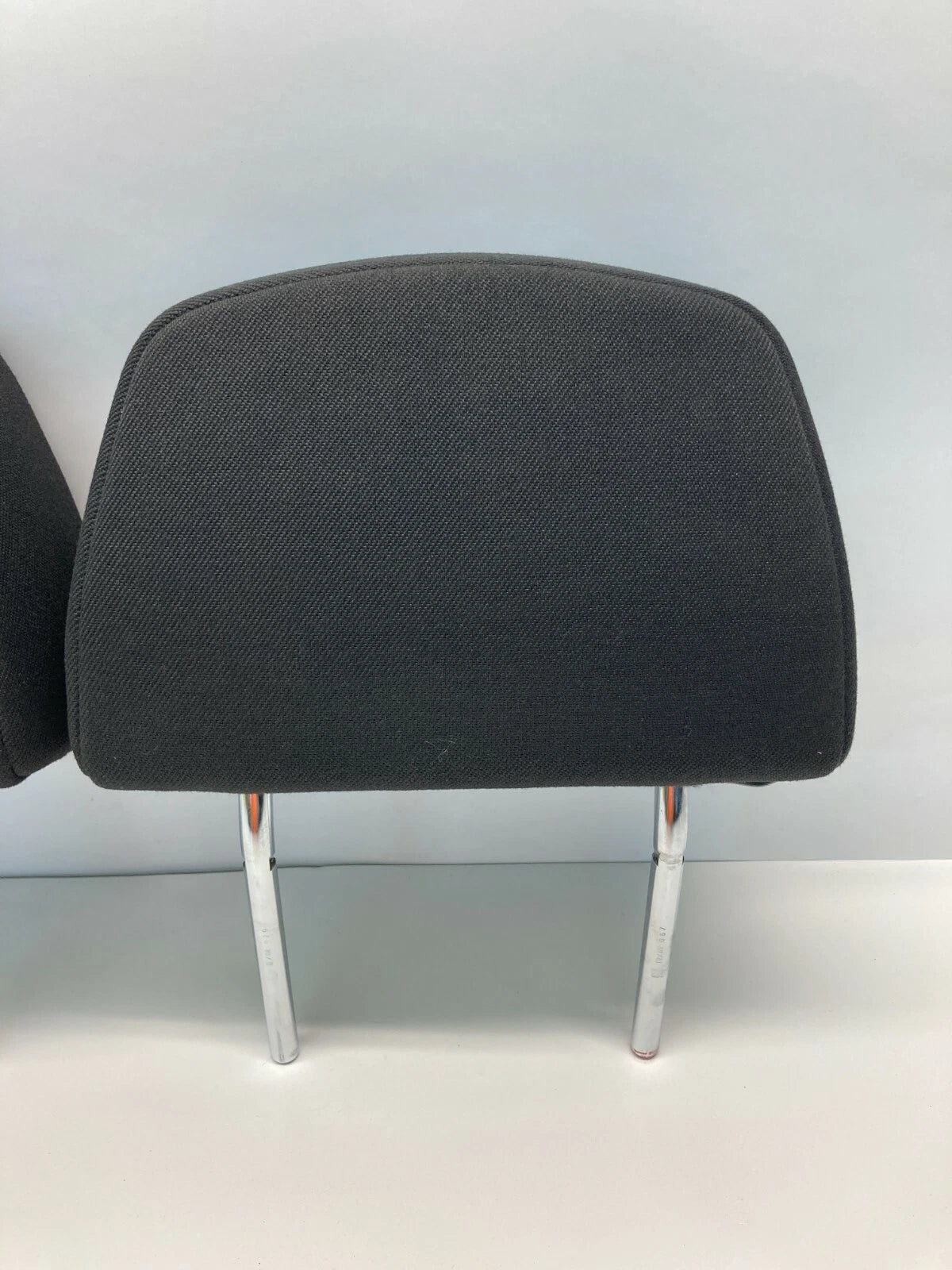 2008-2009 SATURN ASTRA FRONT LEFT & RIGHT SEAT HEADREST HEAD REST SET PAIR OEM