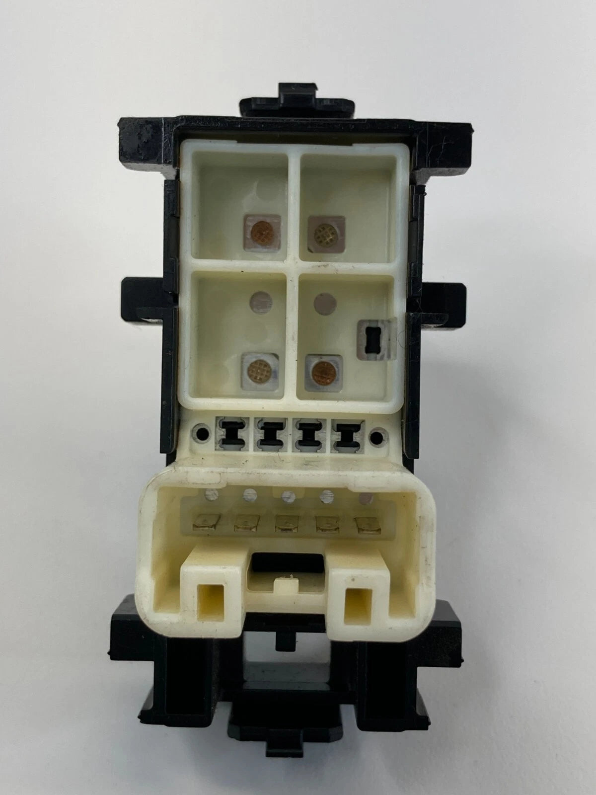 09-22 TOYOTA COROLLA 06-18 RAV4 REAR RIGHT SIDE DOOR POWER WINDOW BUTTON SWITCH