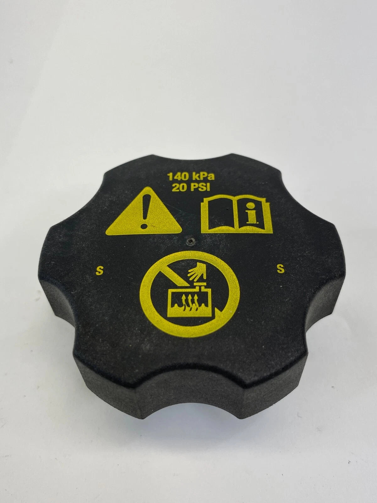 2011-2017 BUICK REGAL 2.4L L4 RADIATOR SURGE RESERVOIR TANK CAP LID 13502353 OEM