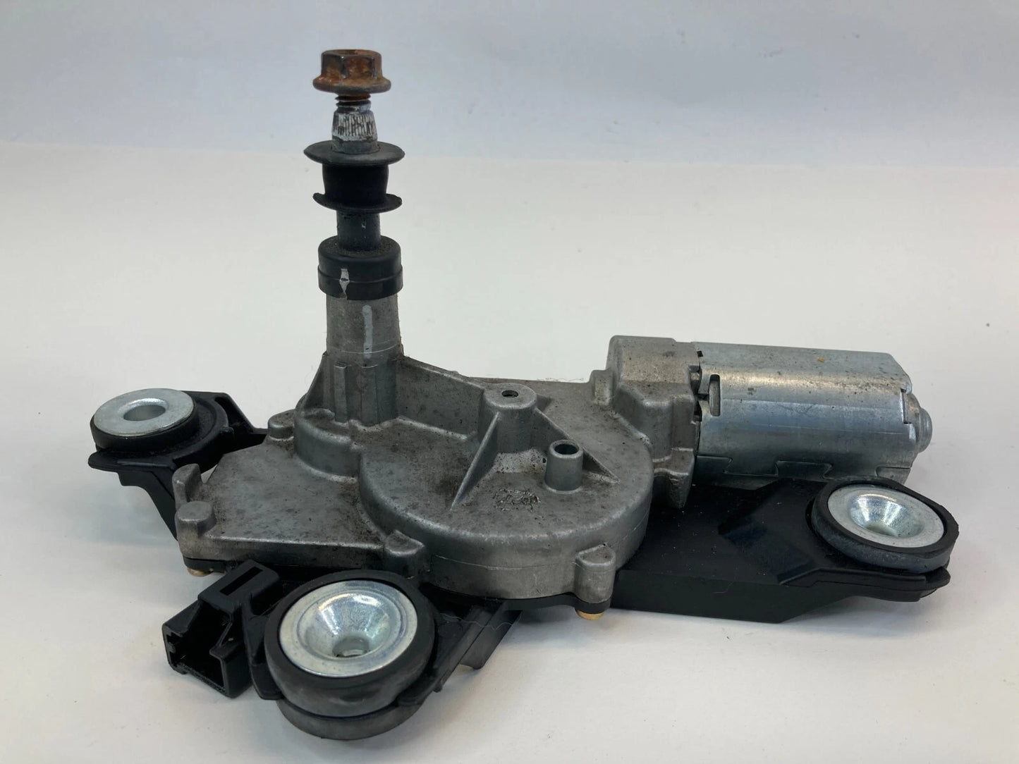 2004-2009 MAZDA 3 HATCHBACK REAR WINDSHIELD WIPER MOTOR ASSEMBLY BP4K67450 OEM