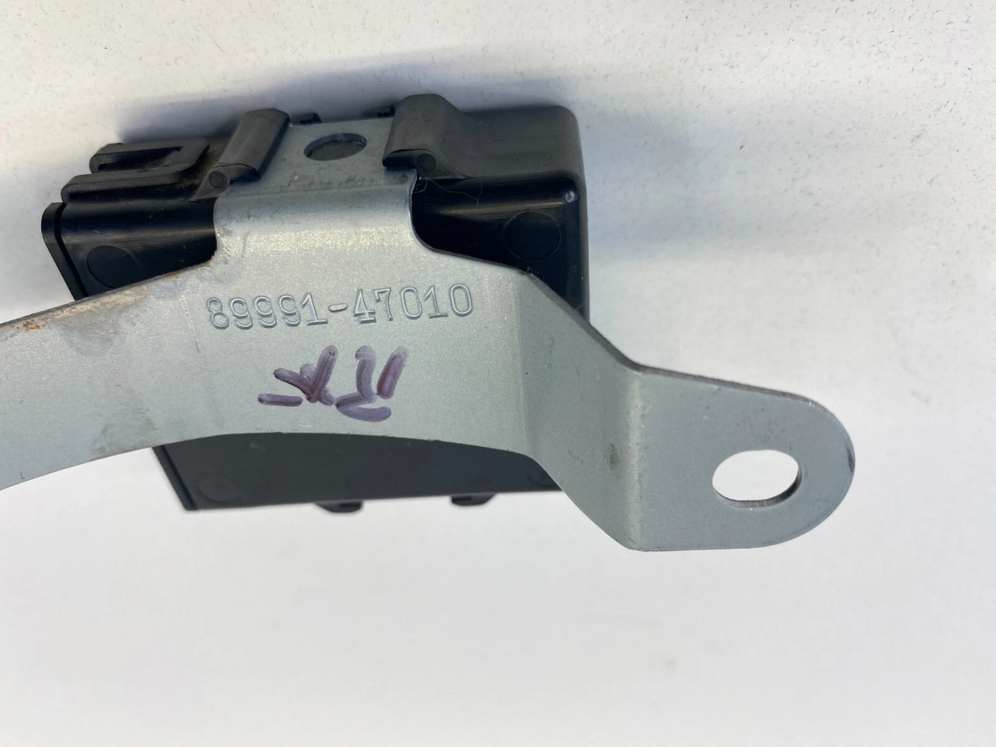 04-09 TOYOTA PRIUS OSCILLATOR DOOR LOCK CONTROL MODULE UNIT 89991-47010 OEM