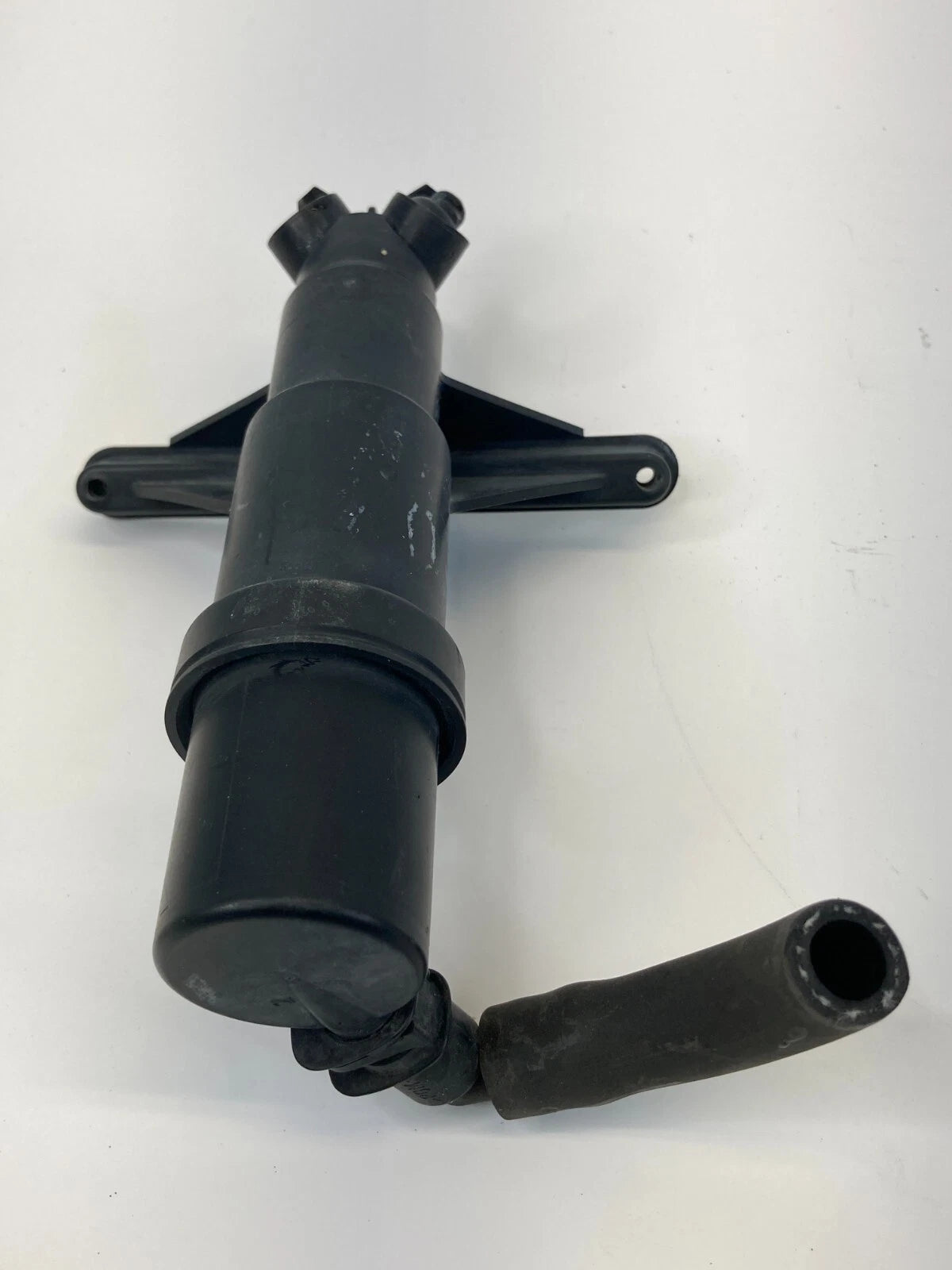 2004-2007 BMW 530I 525I FRONT LEFT DRIVER SIDE HEADLIGHT WASHER NOZZLE OEM