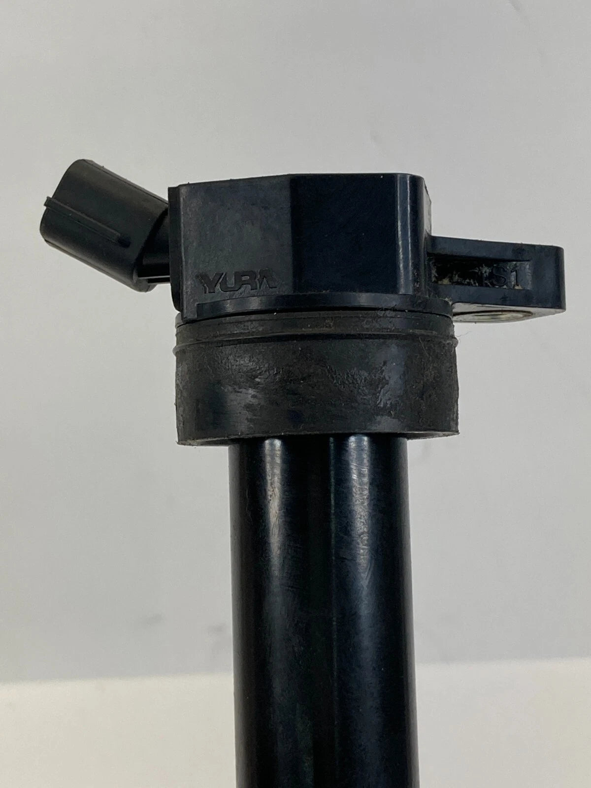 2011-2016 HYUNDAI ELANTRA 1.8L L4 IGNITER IGNITION COIL ASSEMBLY 27300-2E000 OEM