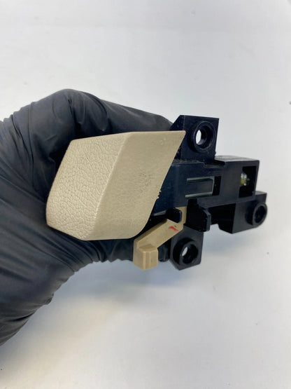 2012-2014 HYUNDAI ACCENT PASSENGER SIDE GLOVE BOX LATCH HANDLE LOCK BEIGE OEM
