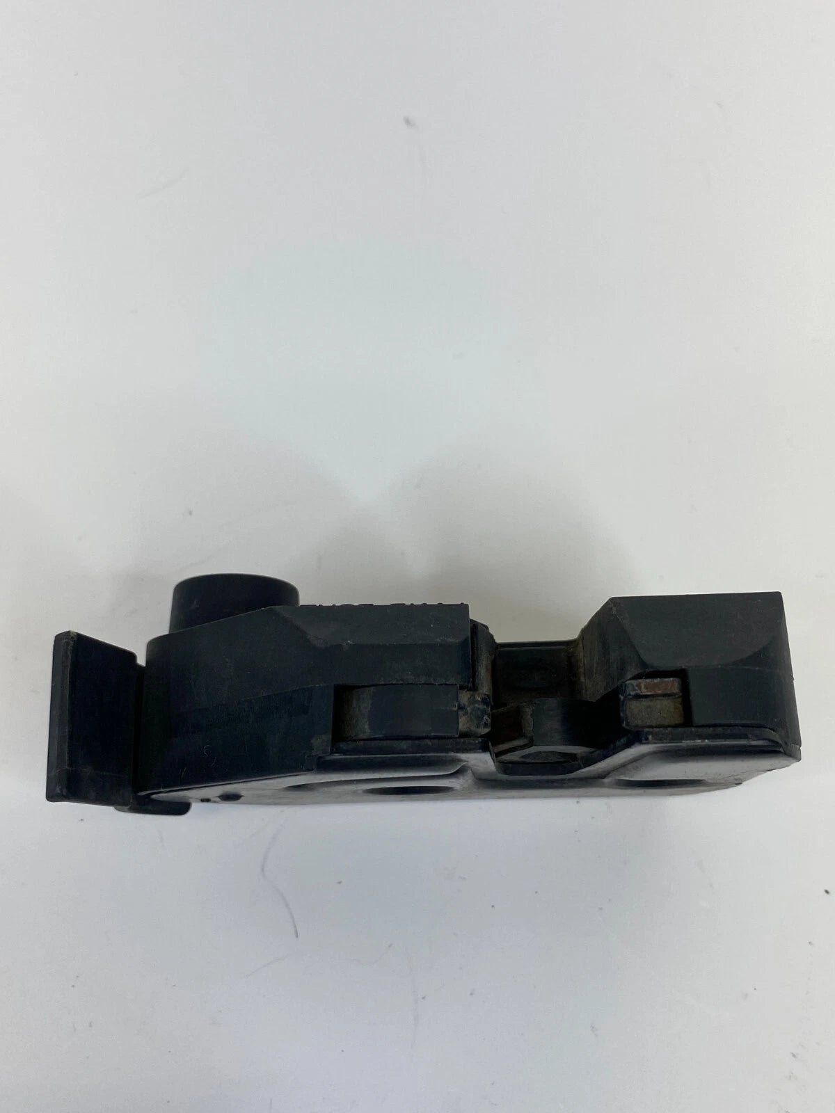 03-12 LAND ROVER RANGE ROVER REAR RH LOWER TAILGATE LOCK LATCH OEM 51247016048