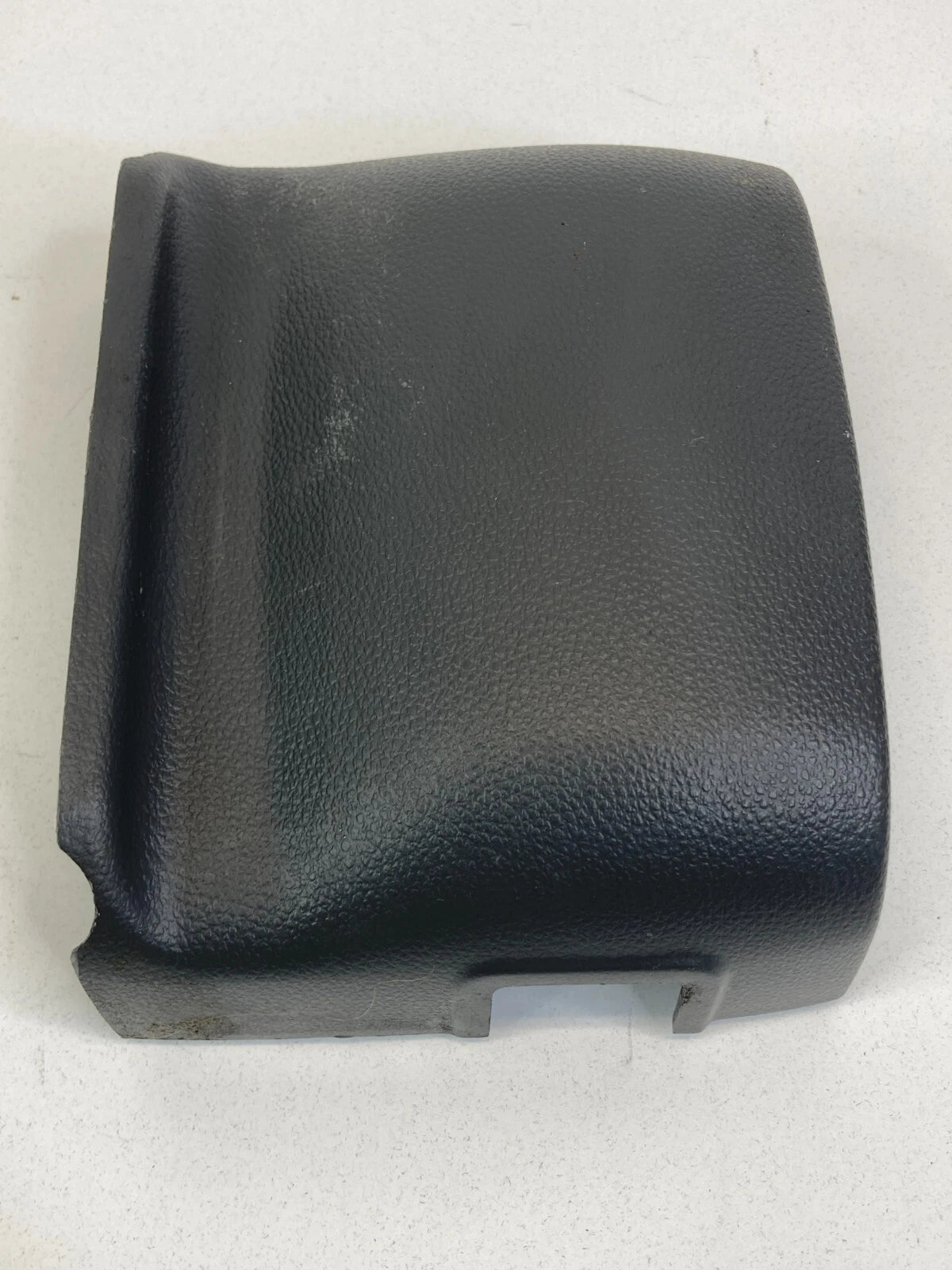 2006-2014 KIA SEDONA UPPER STEERING COLUMN COVER SHROUD TRIM 4D848-50000