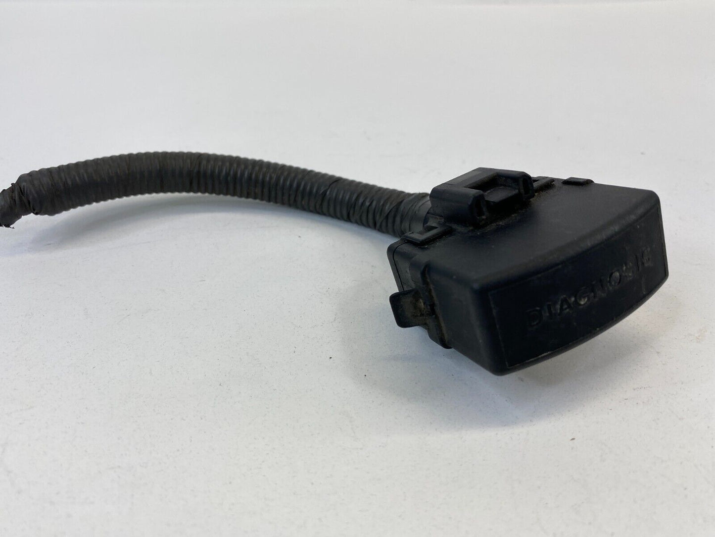 1997 97 Toyota 4Runner 2.7L L4 A/T Diagnosis Relay Plug Connector OEM