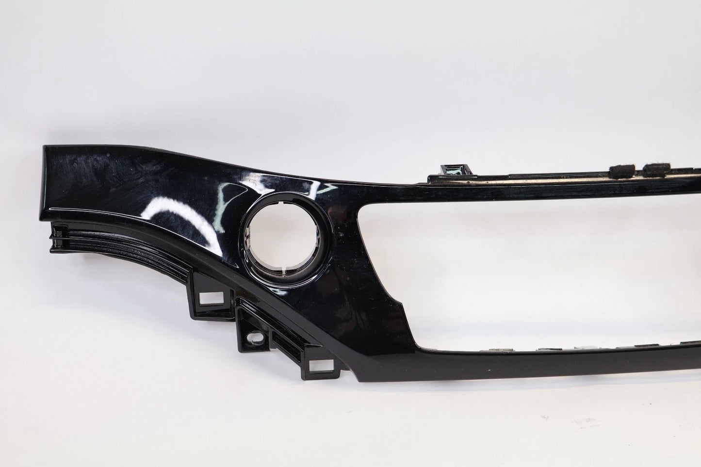 2016-2022 HONDA PILOT DASH UPPER CENTER TRIM BEZEL MOLDING COVER PANEL OEM