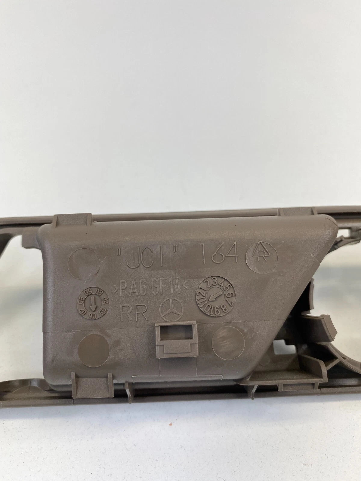 2006-2011 MERCEDES-BENZ ML350 REAR RIGHT SIDE INTERIOR DOOR HANDLE COVER OEM