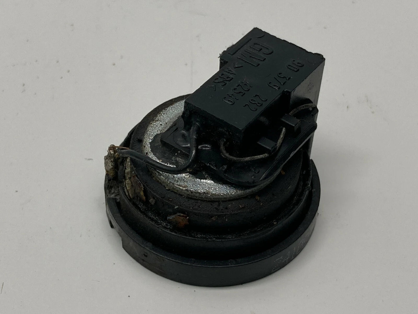 01 02 03 04 05 SATURN L300 REAR LEFT SIDE DOOR SPEAKER TWEETER 90379282 OEM