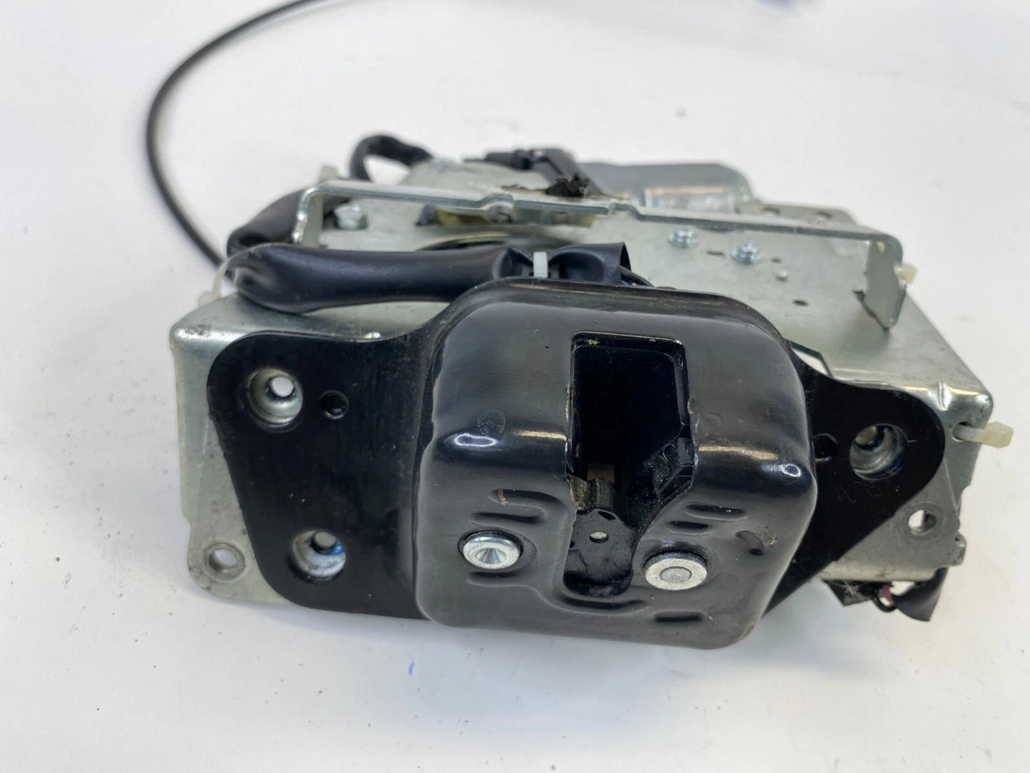 09-16 CHRYSLER TOWN & COUNTRY POWER LIFTGATE TAILGATE TRUNK LOCK LATCH ACTUATOR