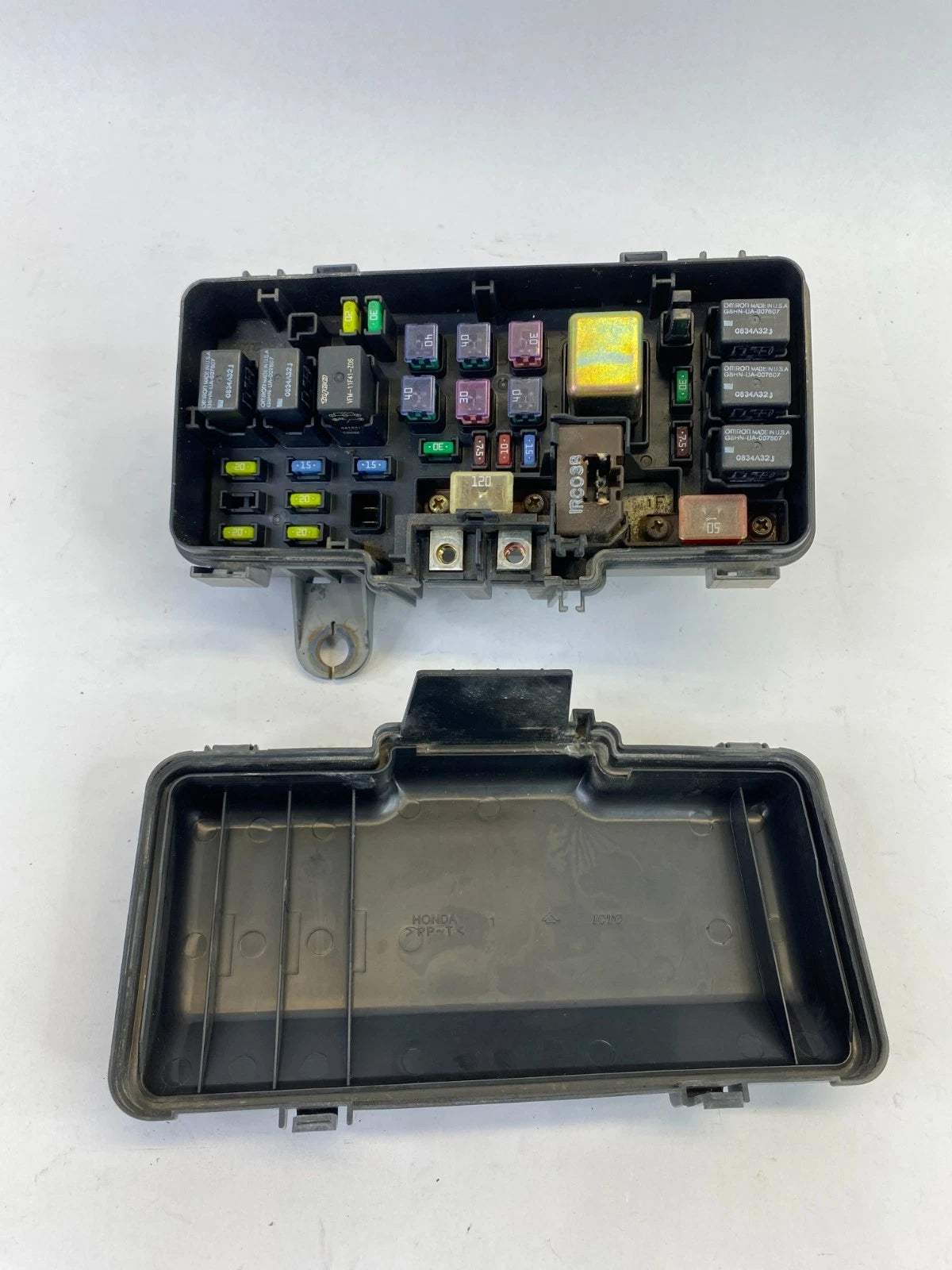 2003-2005 HONDA PILOT 3.5L ENGINE FUSE RELAY BOX BLOCK W/ COVER S9V-A3 OEM