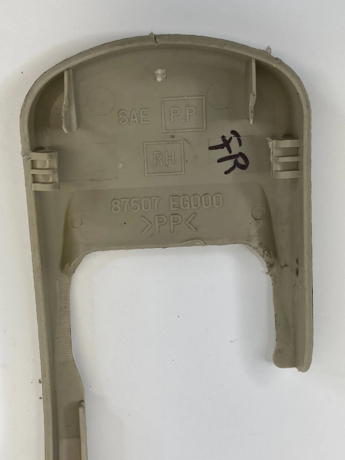 2006-2010 INFINITI M35 FRONT RIGHT SEAT TRACK END OUTER COVER 87507-EG000 OEM