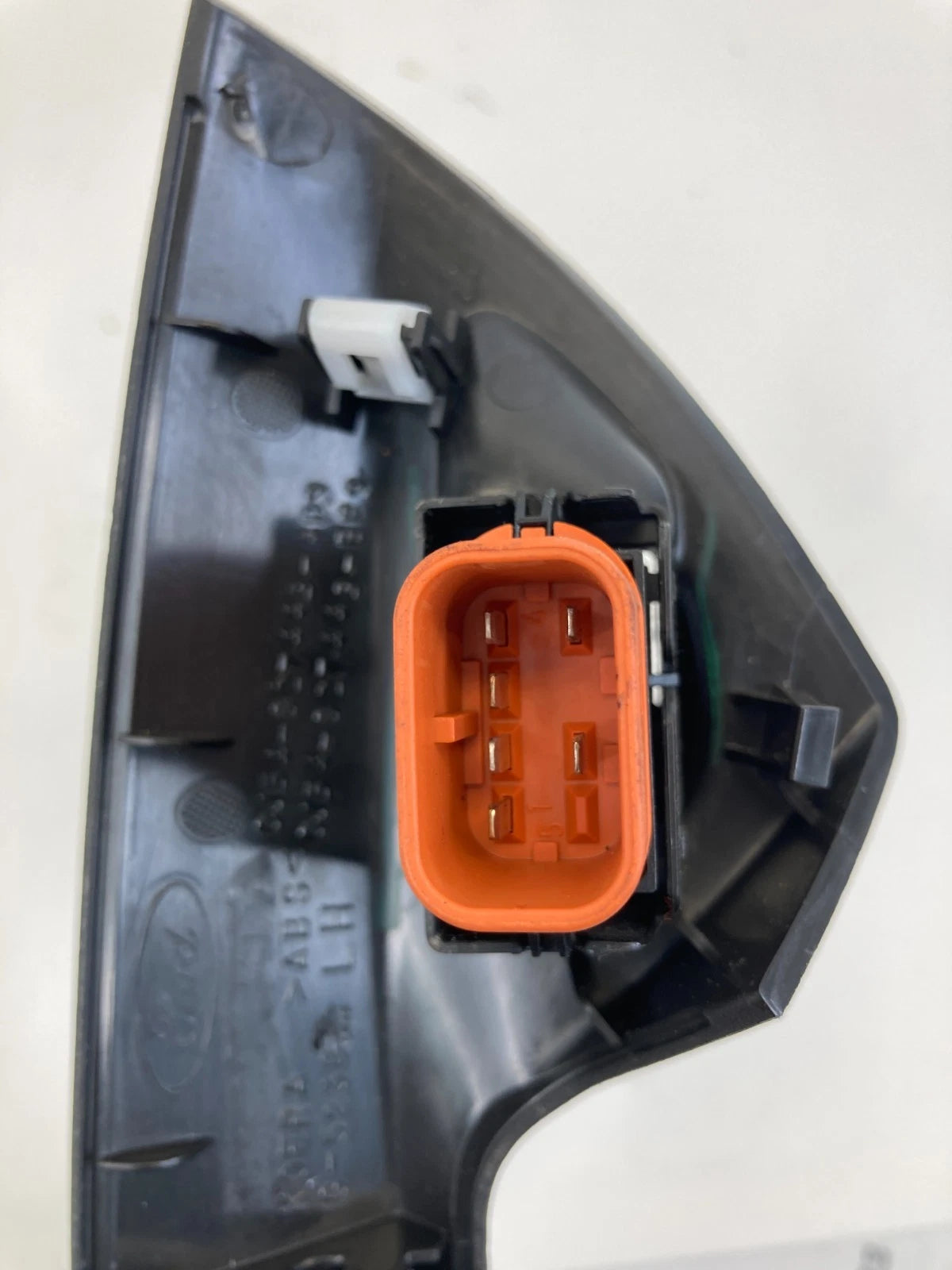 2013-2019 FORD ESCAPE REAR LEFT INTERIOR DOOR HANDLE BEZEL W/ WINDOW SWITCH OEM