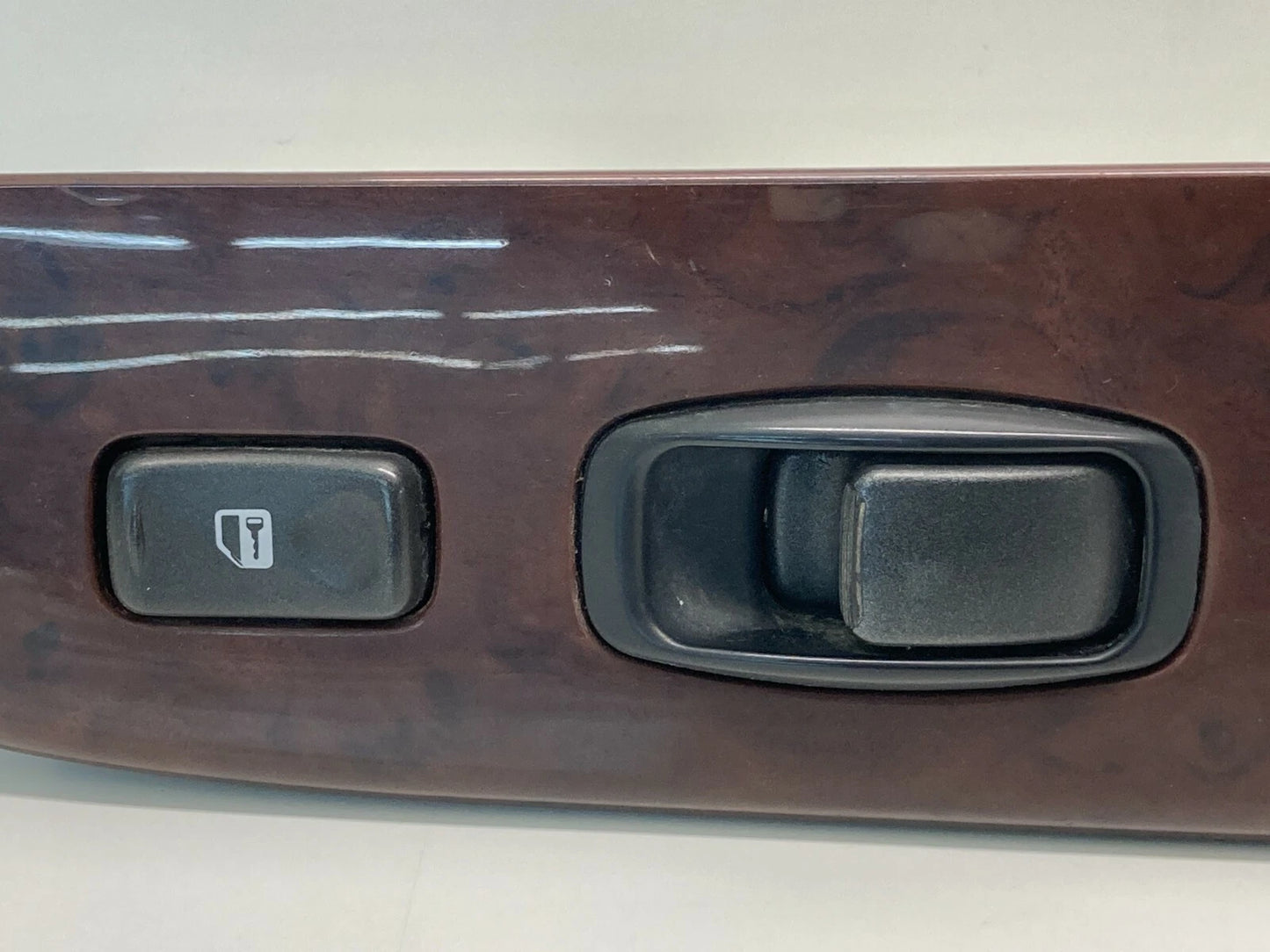 1999-2003 MITSUBISHI DIAMANTE FRONT RIGHT PASSENGER WINDOW SWITCH MR791931 OEM