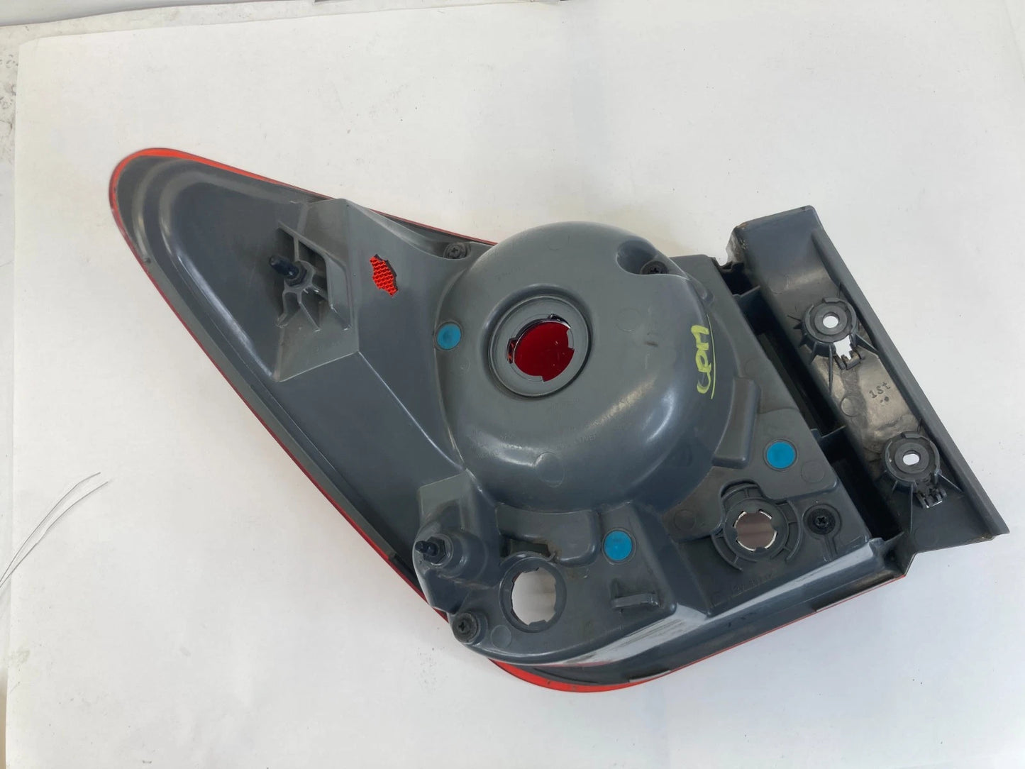 2011-2016 CHEVY CRUZE RIGHT PASSENGER QUARTER PANEL MOUNTED TAIL LIGHT TAILLIGHT