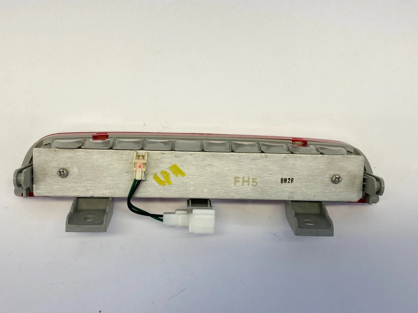 2010-2013 KIA SOUL WAGON HIGH MOUNTED THIRD 3RD BRAKE LIGHT LAMP 92701-2K0 OEM