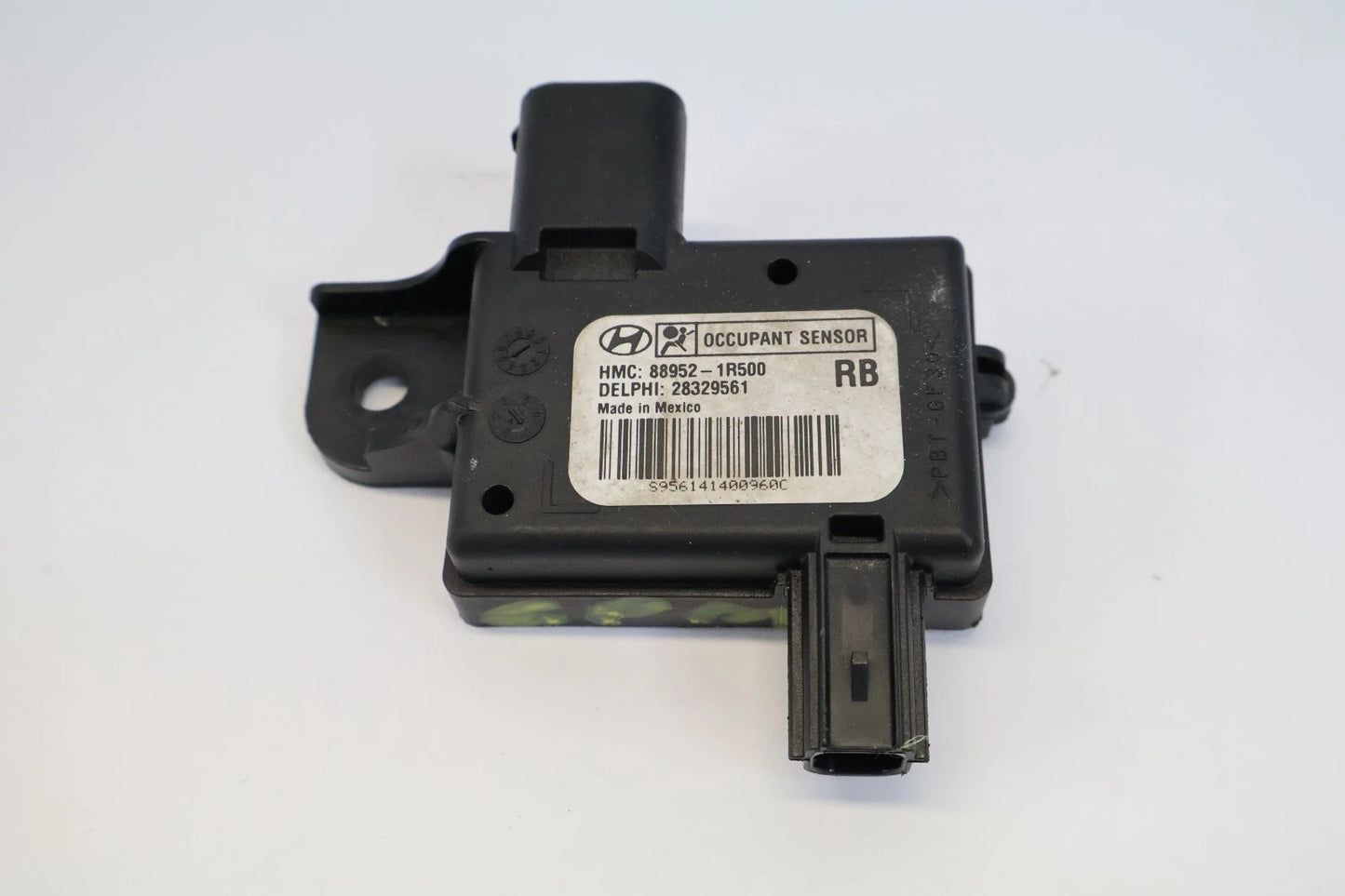 2011-2014 HYUNDAI ACCENT FRONT RIGHT PASSENGER SEAT OCCUPANT CONTROL MODULE OEM