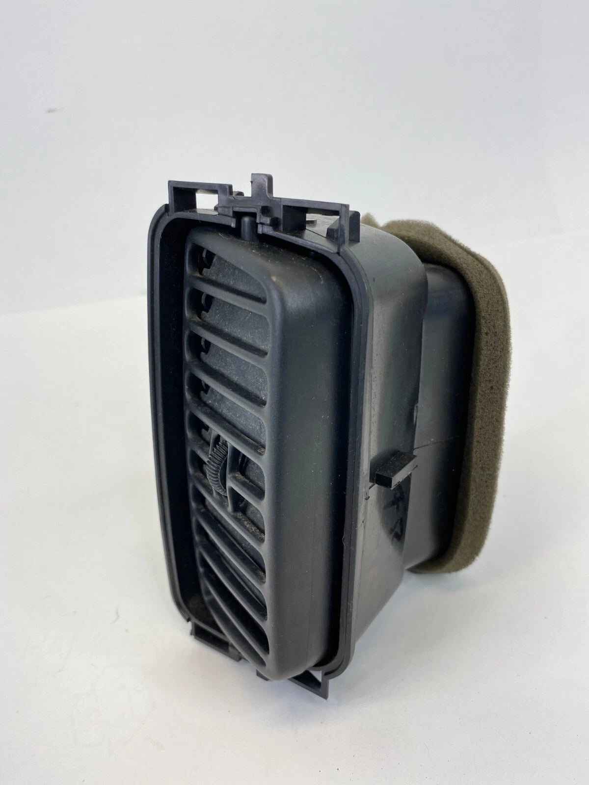 2001-2003 FORD ESCAPE DASH RIGHT PASSENGER SIDE AC AIR VENT GRILL DUCT OEM