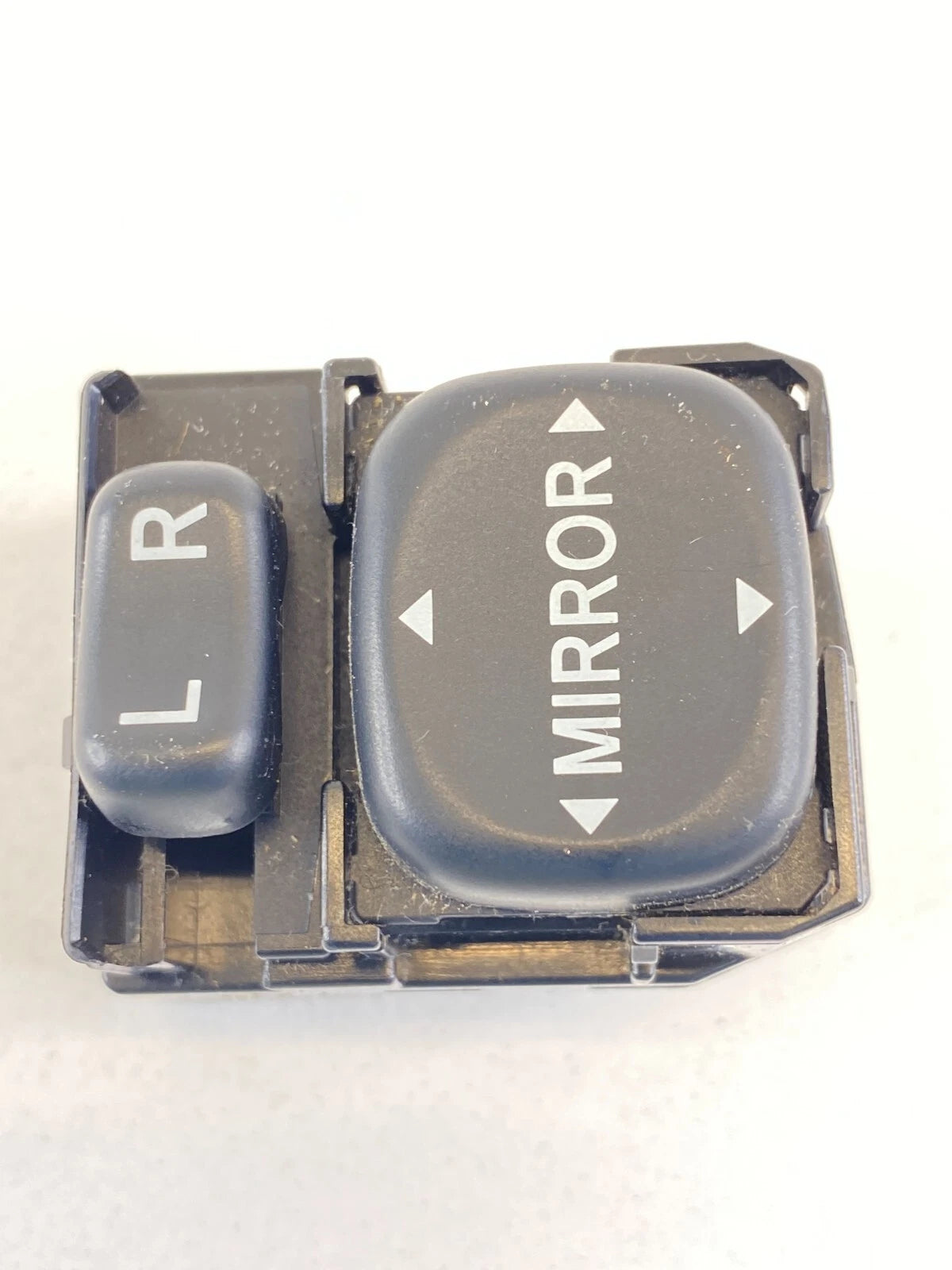 2001-2007 TOYOTA HIGHLANDER DOOR POWER MIRROR SIDE OUTSIDE CONTROL SWITCH 183574